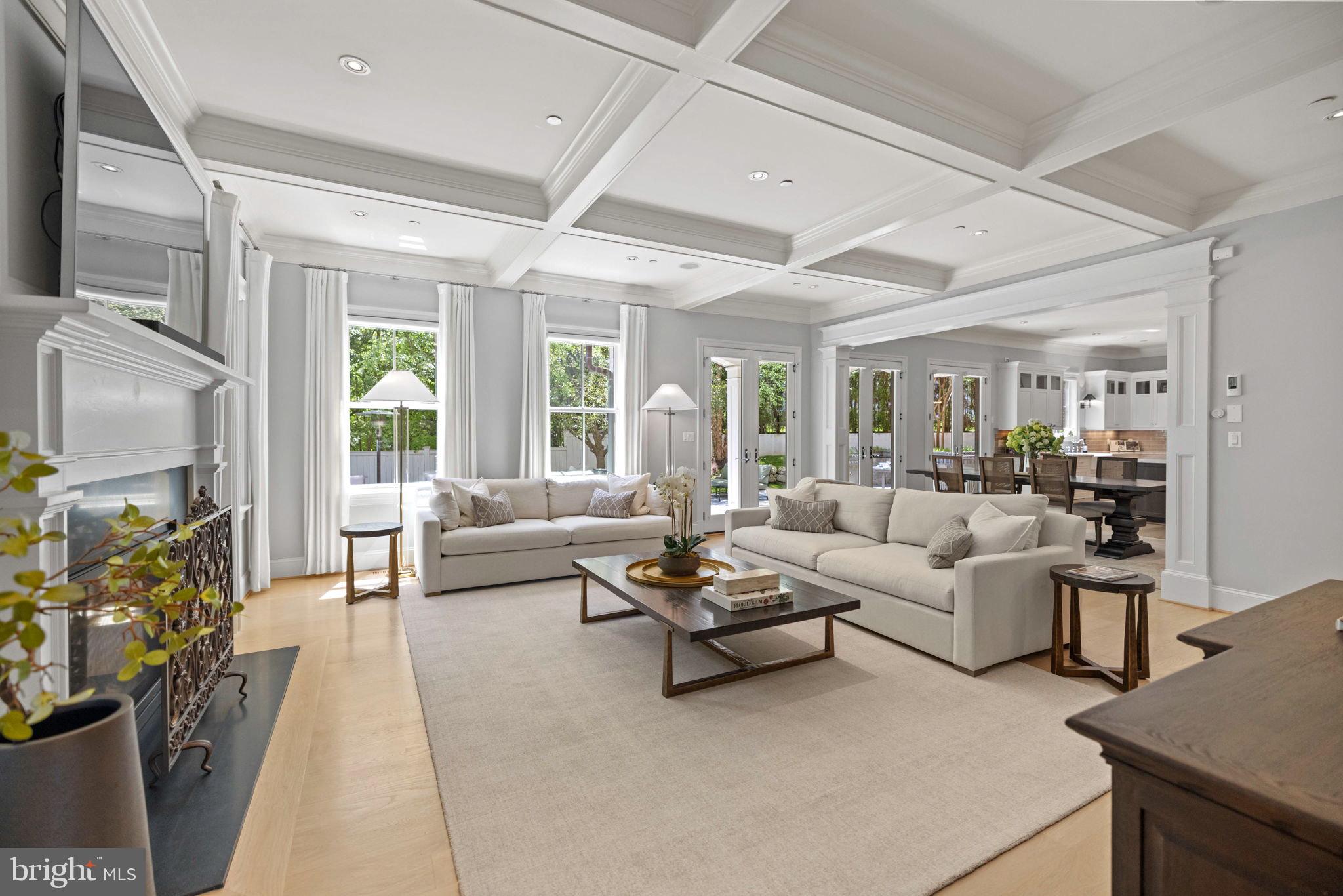 PHILLIPS PARK - Residential