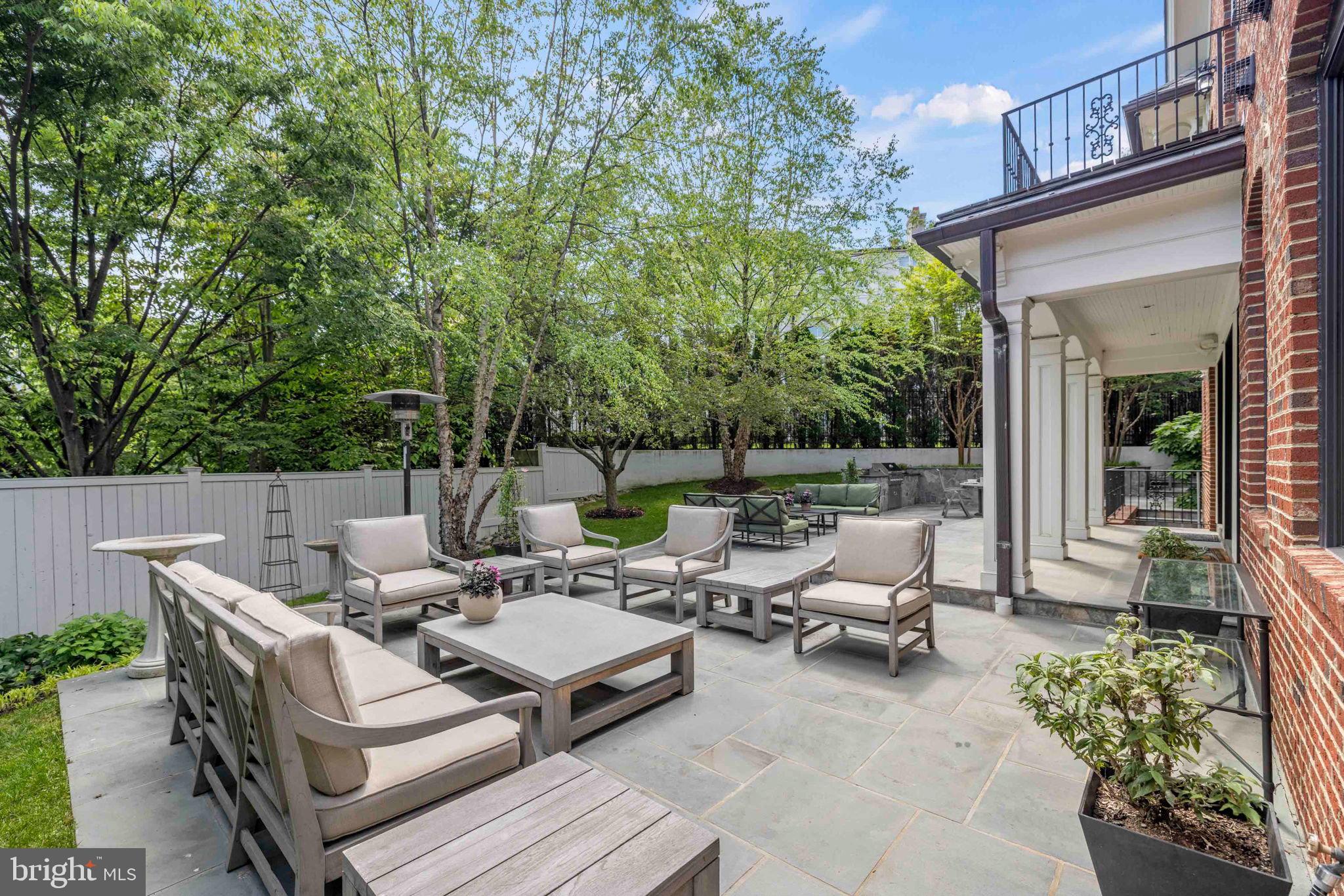 PHILLIPS PARK - Residential