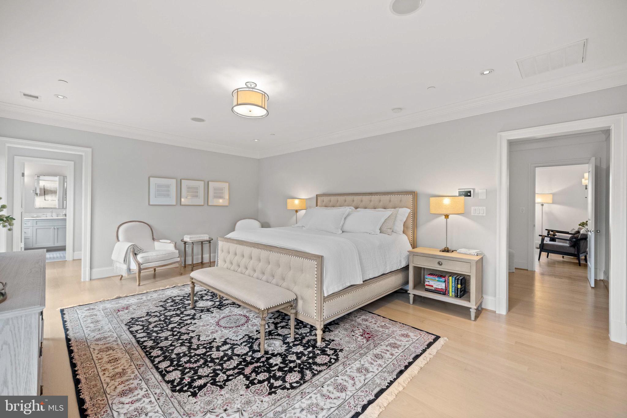 PHILLIPS PARK - Residential