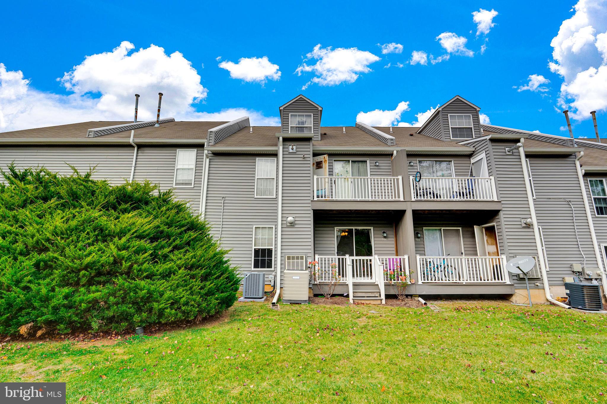 EXTON STATION - Residential