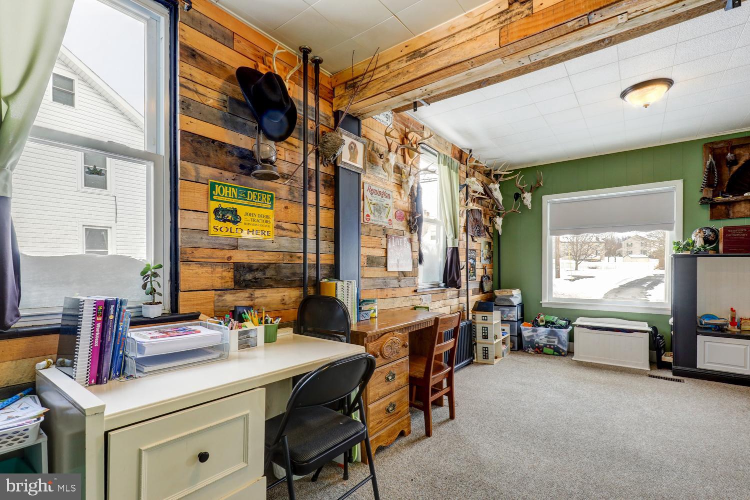 BRECKNOCK TOWNSHIP - Residential