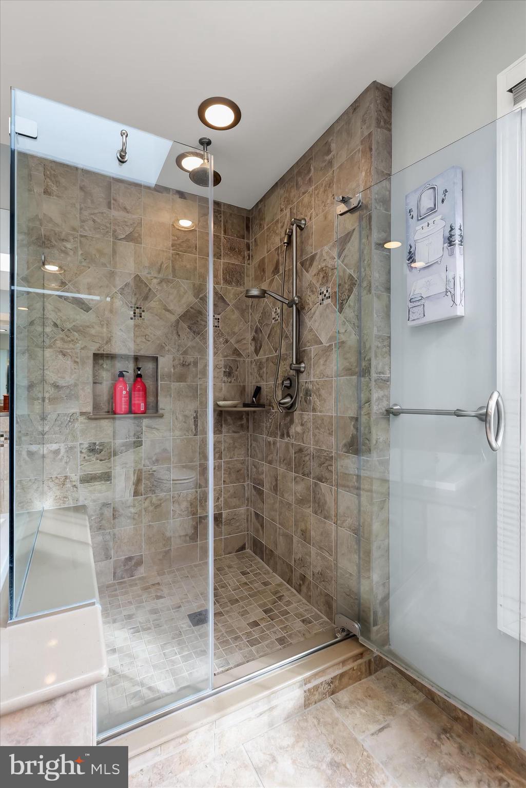 ASHLEIGH GREENE - Residential