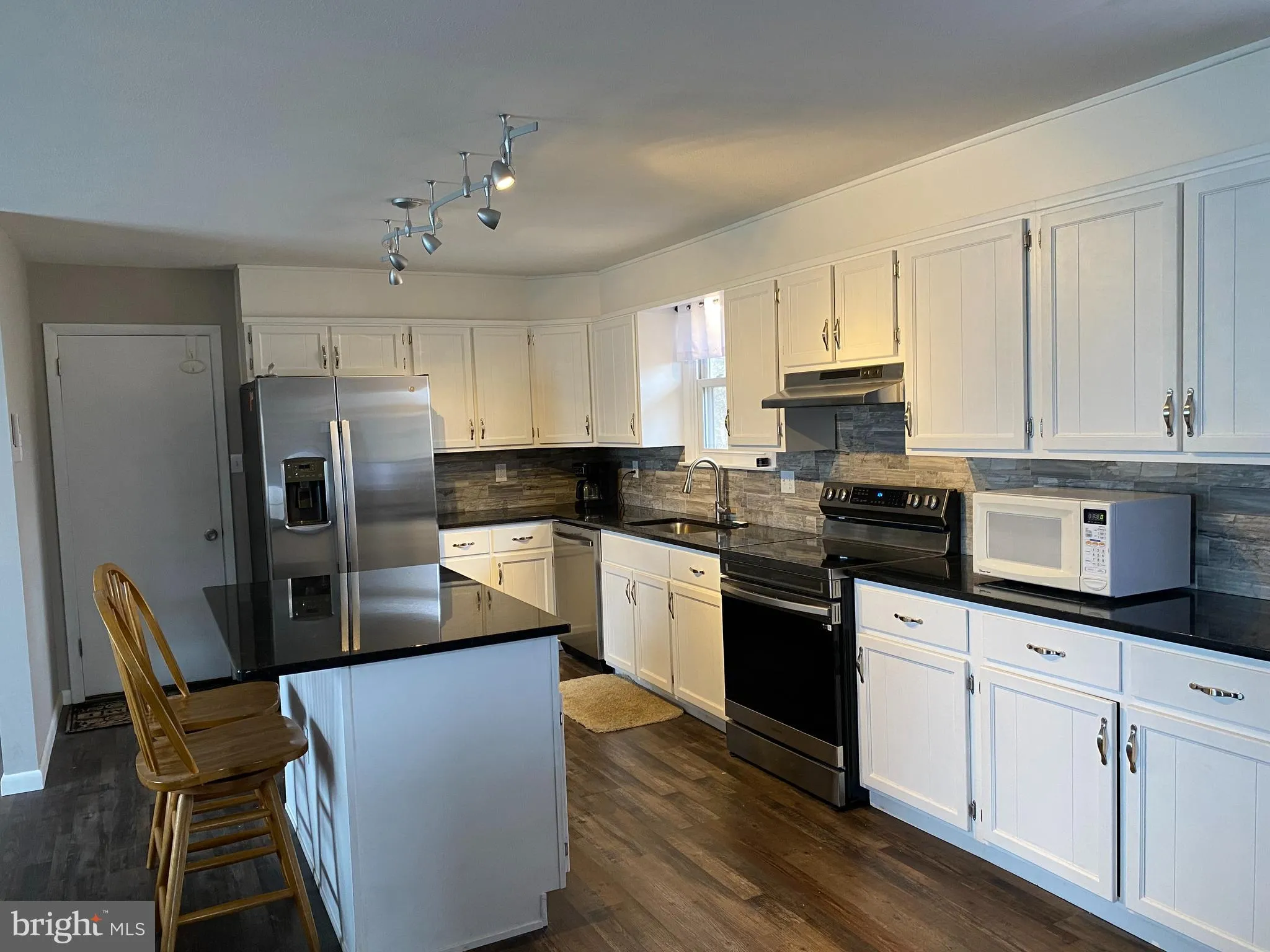 Leesport, Pennsylvania 19533, United States, 4 Bedrooms Bedrooms, ,2 BathroomsBathrooms,Residential,Active,102854