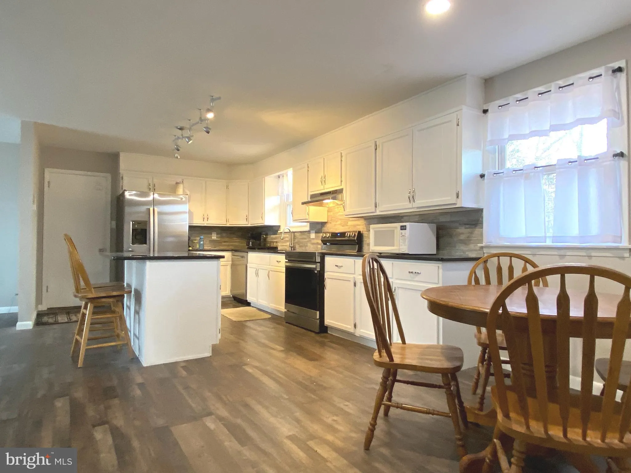 Leesport, Pennsylvania 19533, United States, 4 Bedrooms Bedrooms, ,2 BathroomsBathrooms,Residential,Active,102854