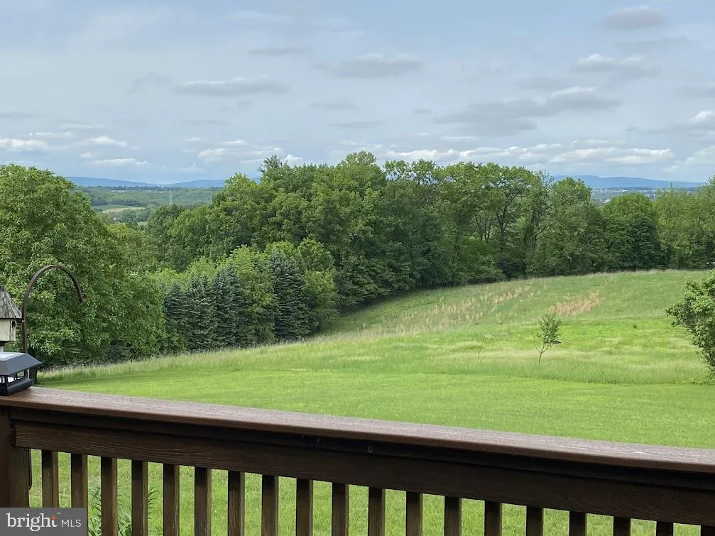 Leesport, Pennsylvania 19533, United States, 4 Bedrooms Bedrooms, ,2 BathroomsBathrooms,Residential,Active,102854