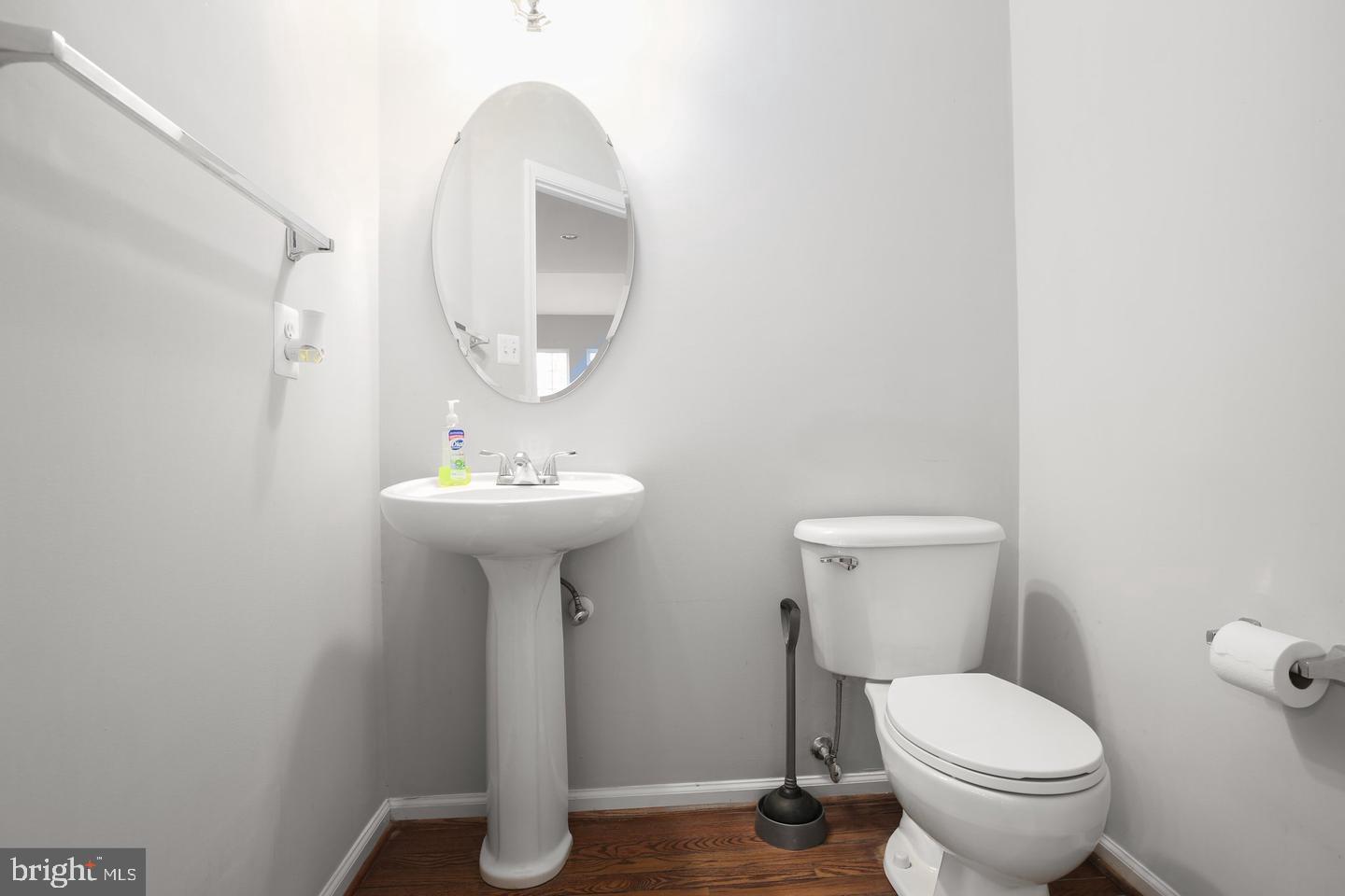 LEE'S HILL - Residential Lease