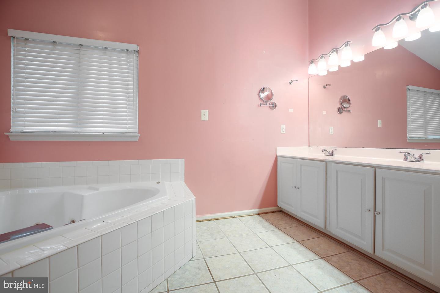 LEE'S HILL - Residential Lease