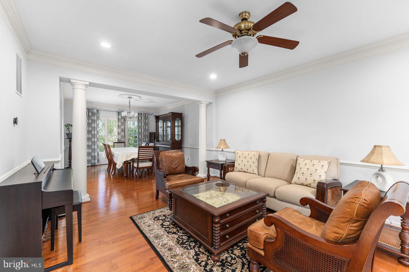 LOUDOUN VALLEY ESTATES - Residential