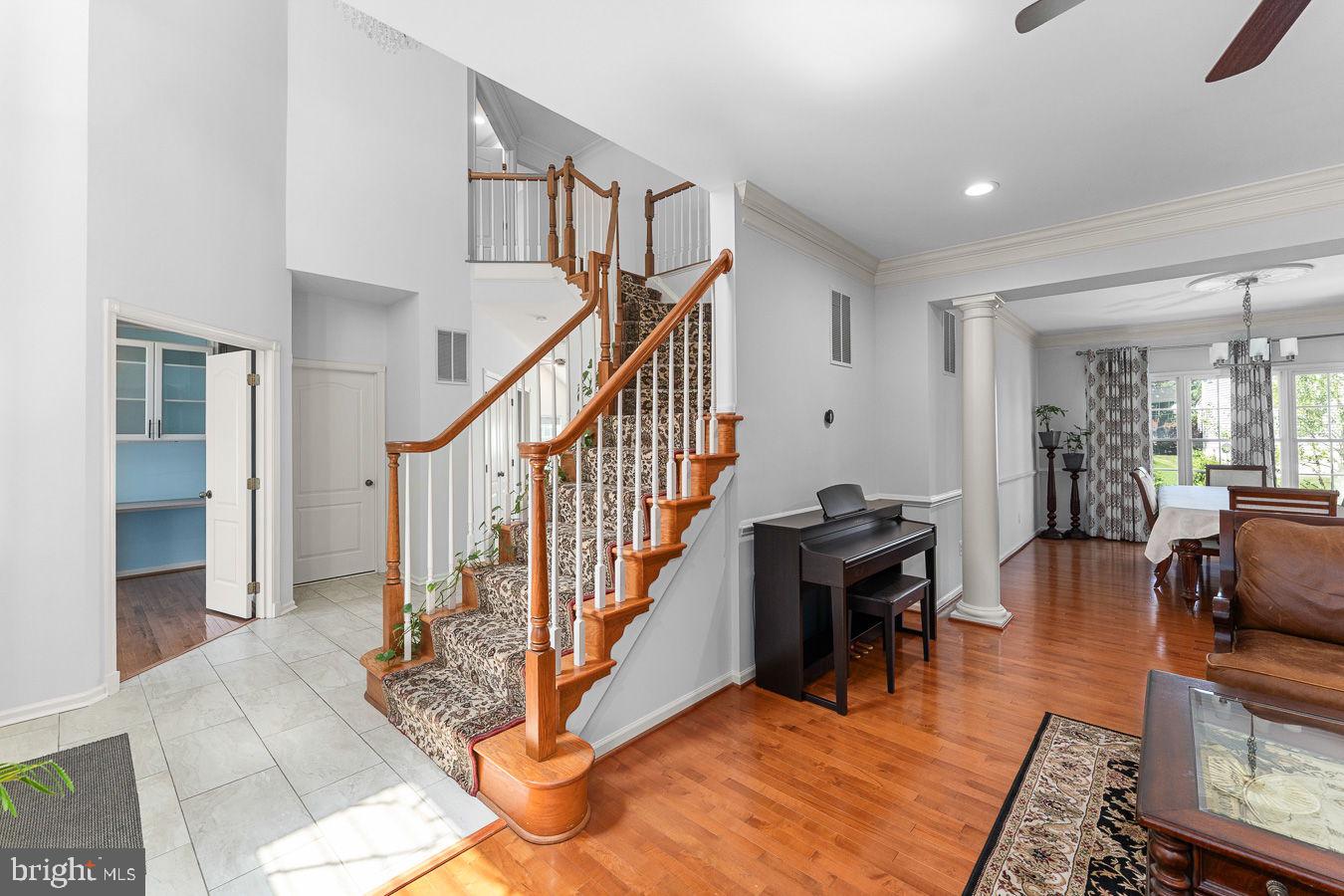 LOUDOUN VALLEY ESTATES - Residential