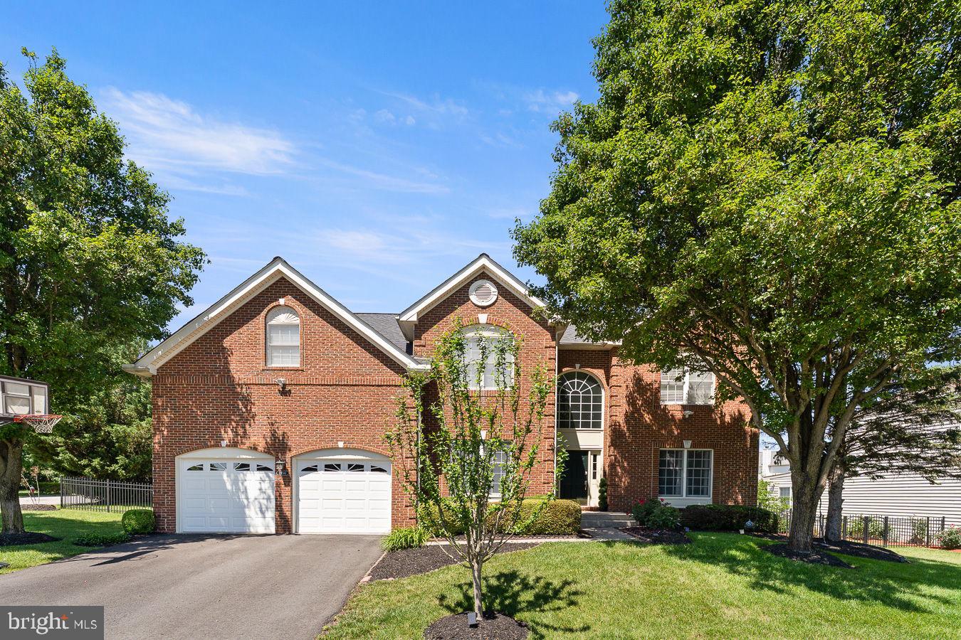 LOUDOUN VALLEY ESTATES - Residential