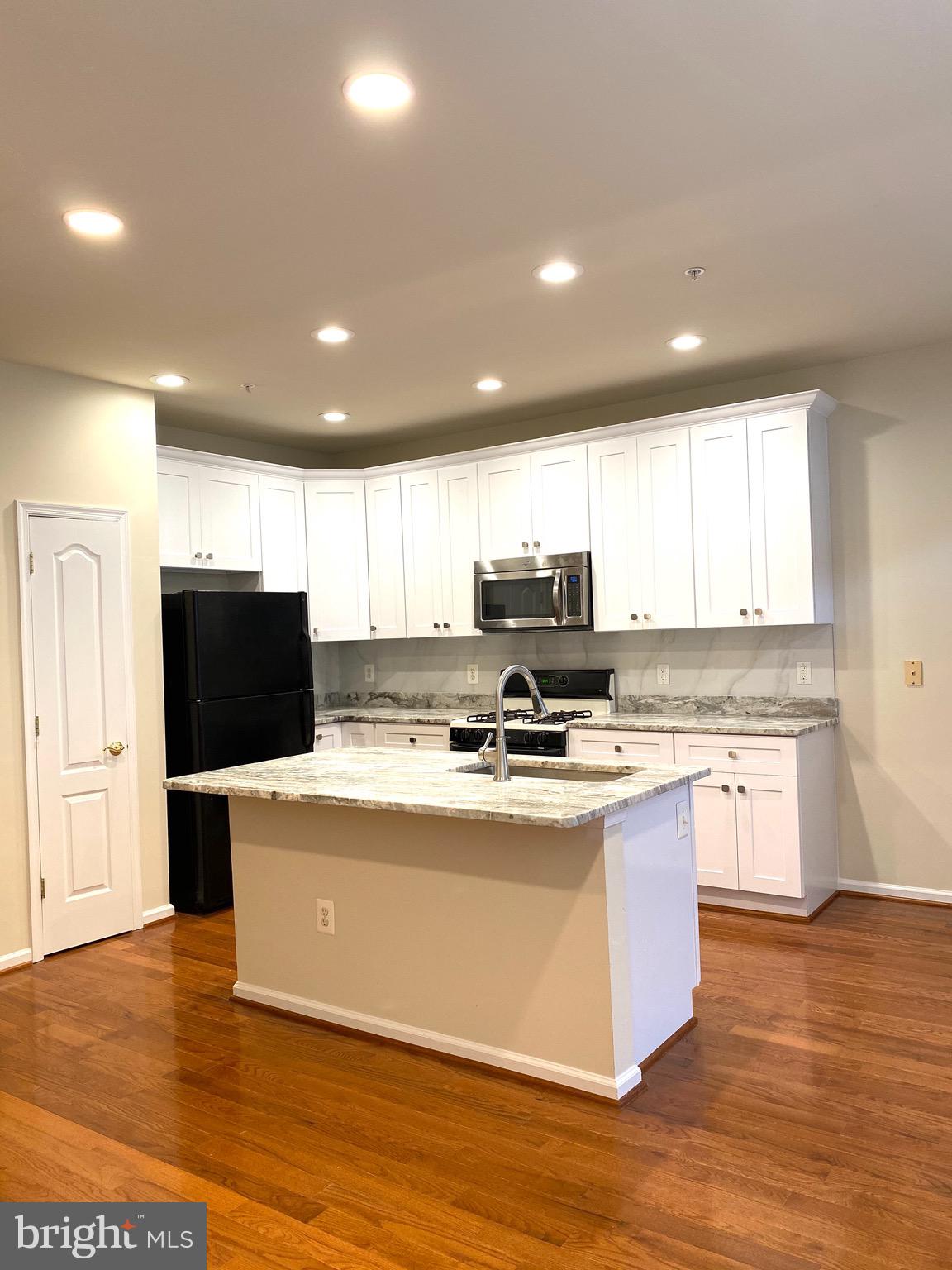 BELVEDERE GLEN - Residential Lease