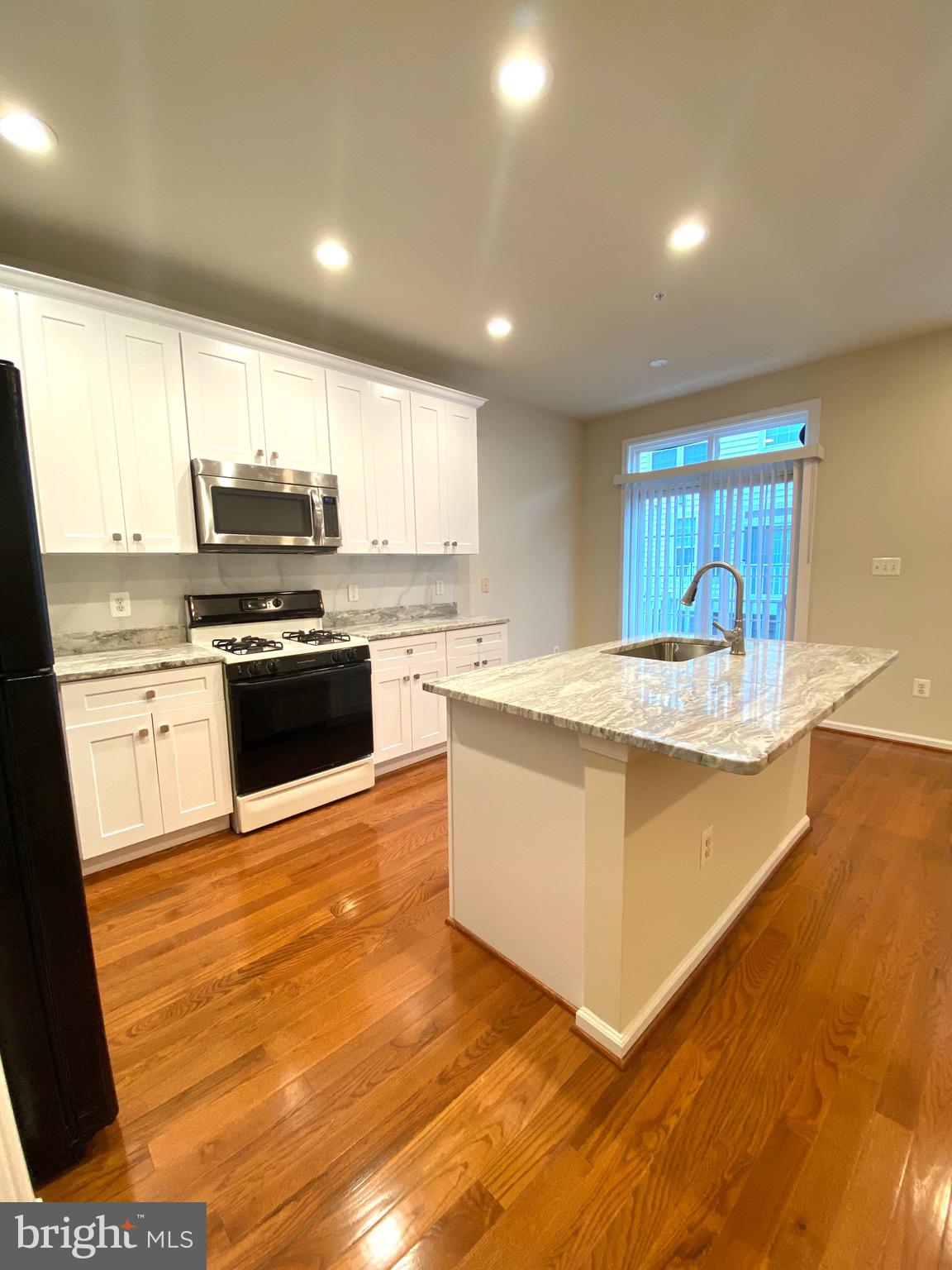 BELVEDERE GLEN - Residential Lease