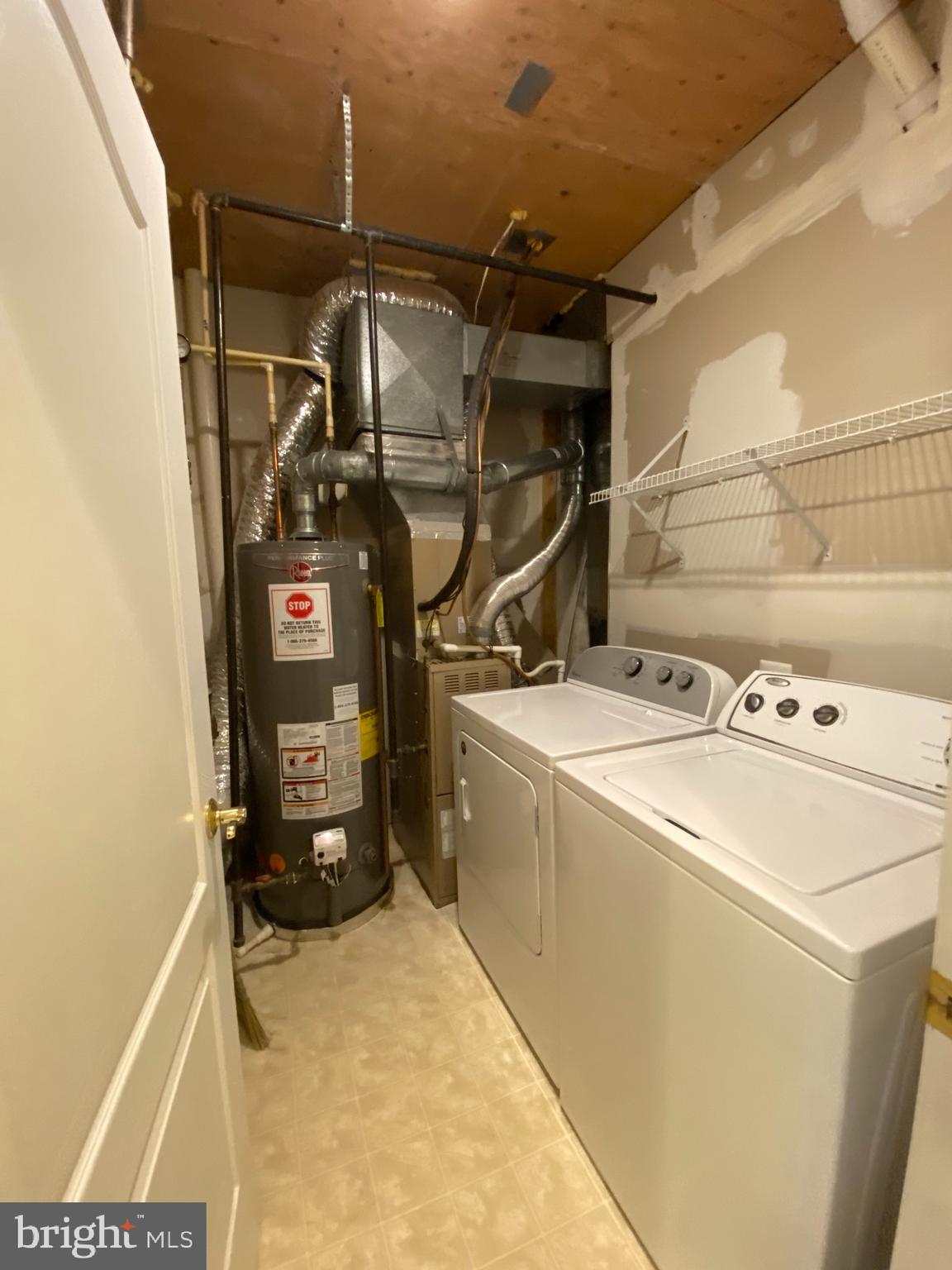 BELVEDERE GLEN - Residential Lease