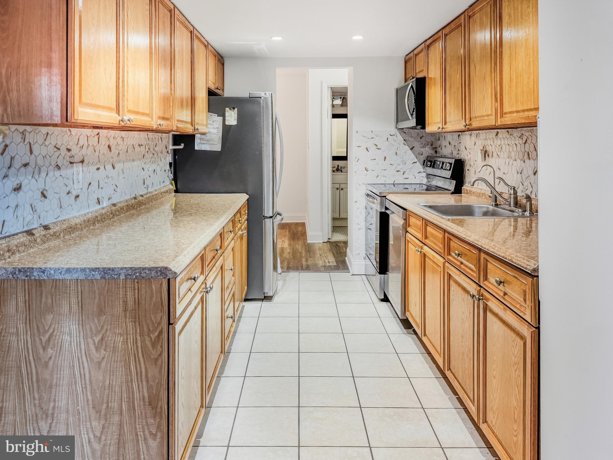 HERITAGE GREEN - Residential Lease