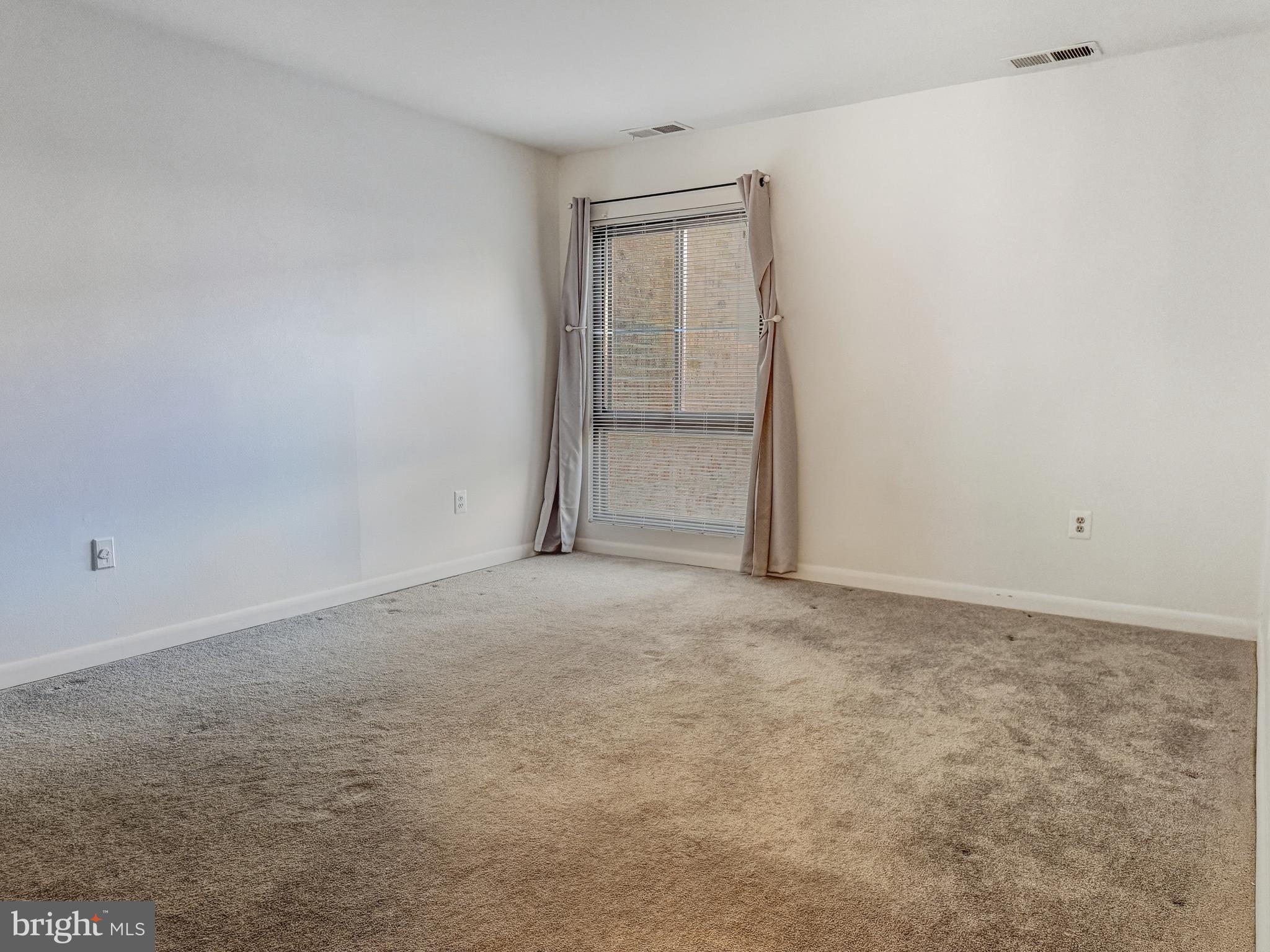 HERITAGE GREEN - Residential Lease