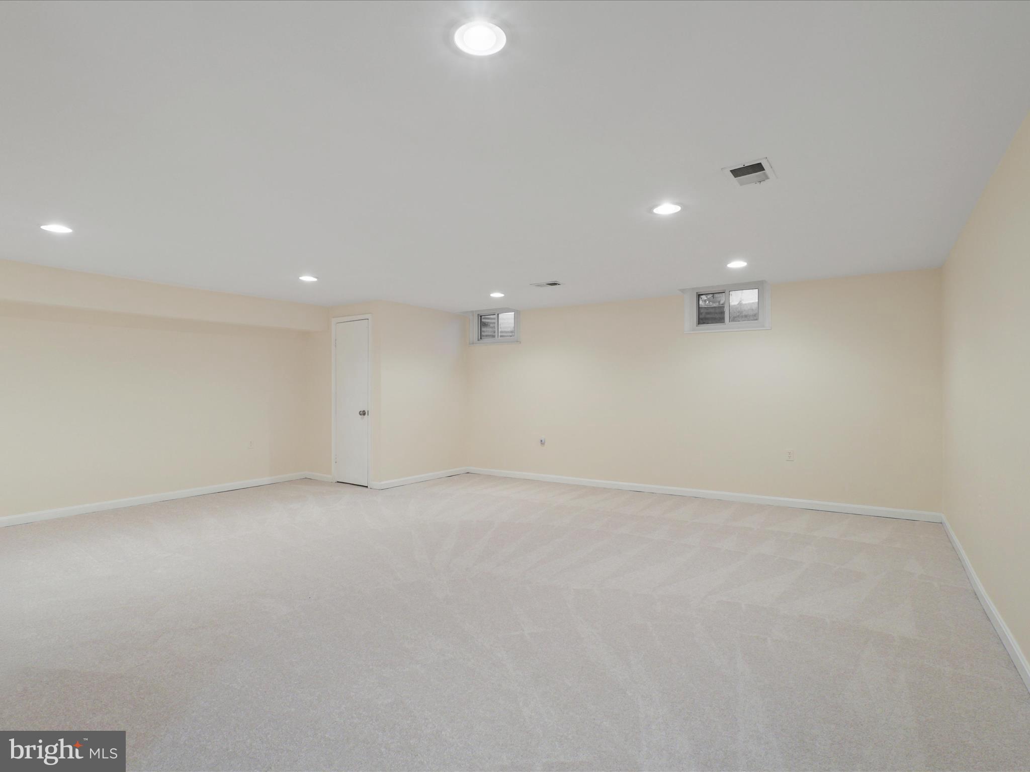 COLCHESTER HUNT - Residential