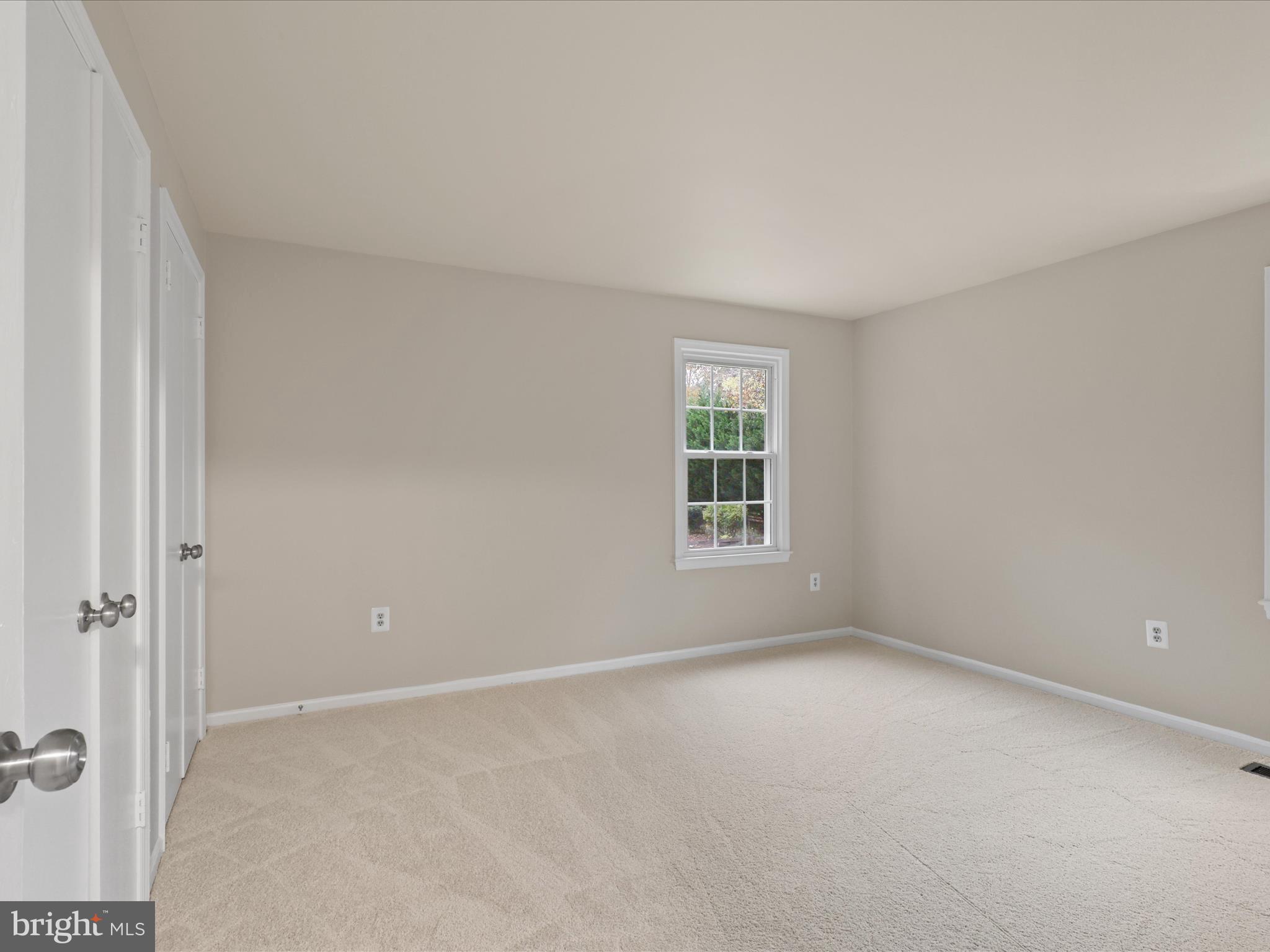 COLCHESTER HUNT - Residential