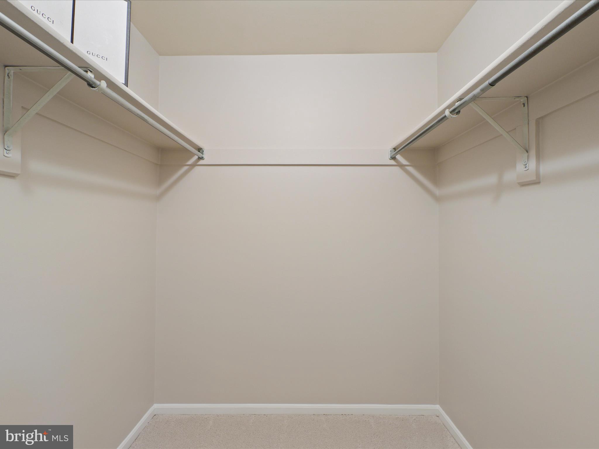 COLCHESTER HUNT - Residential