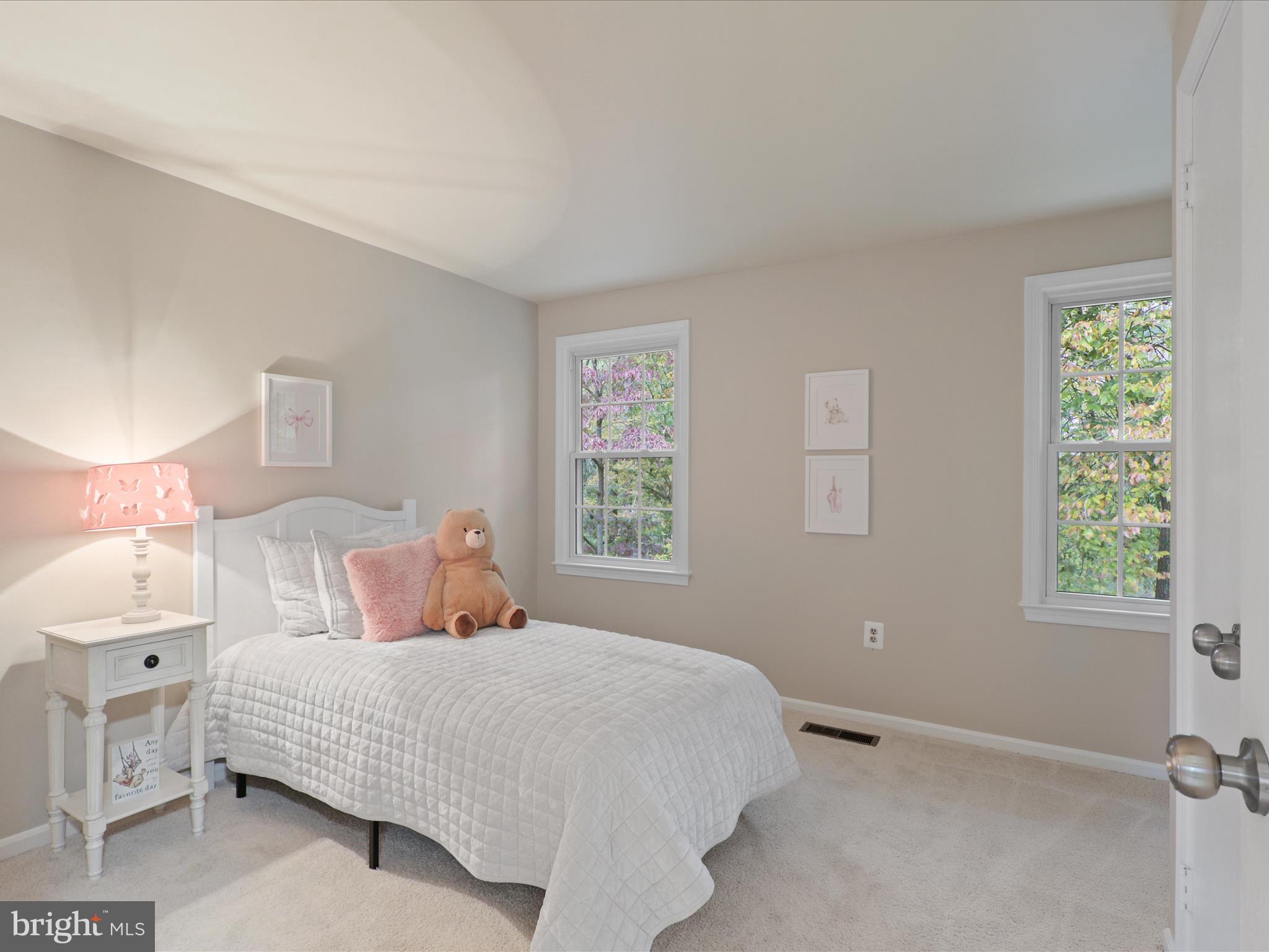 COLCHESTER HUNT - Residential