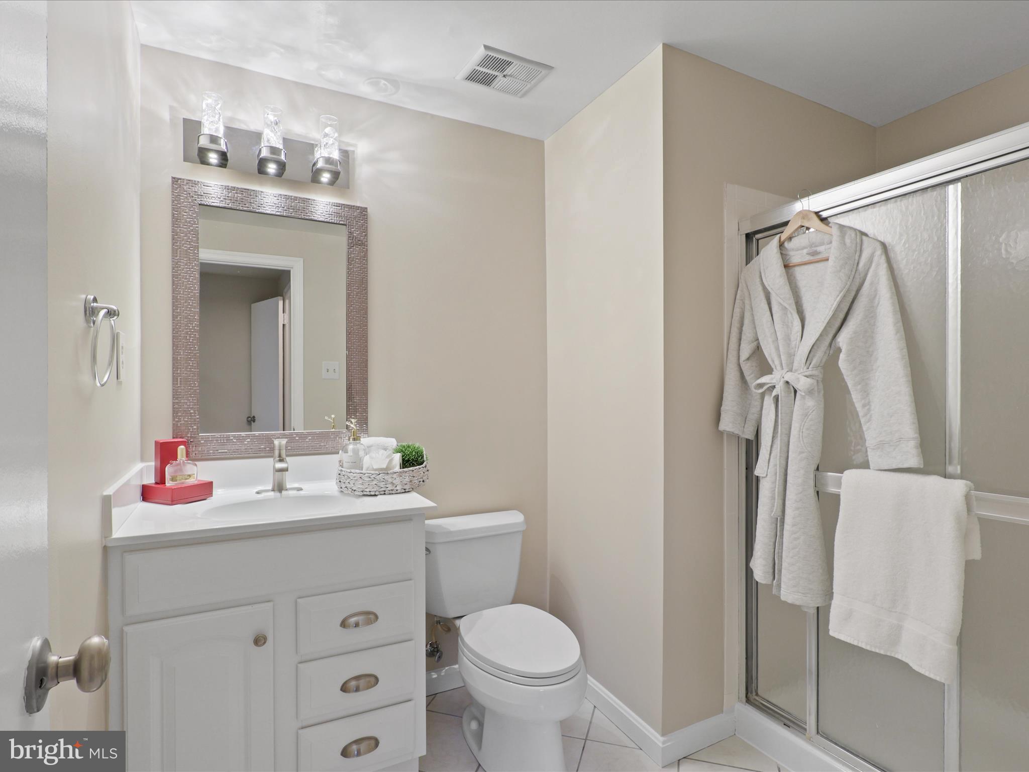 COLCHESTER HUNT - Residential