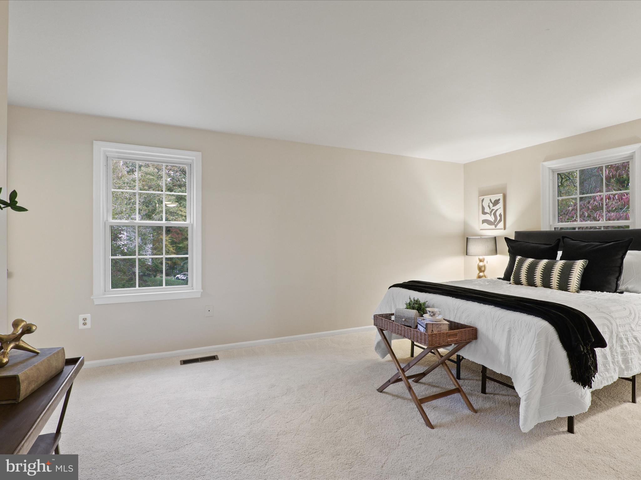 COLCHESTER HUNT - Residential