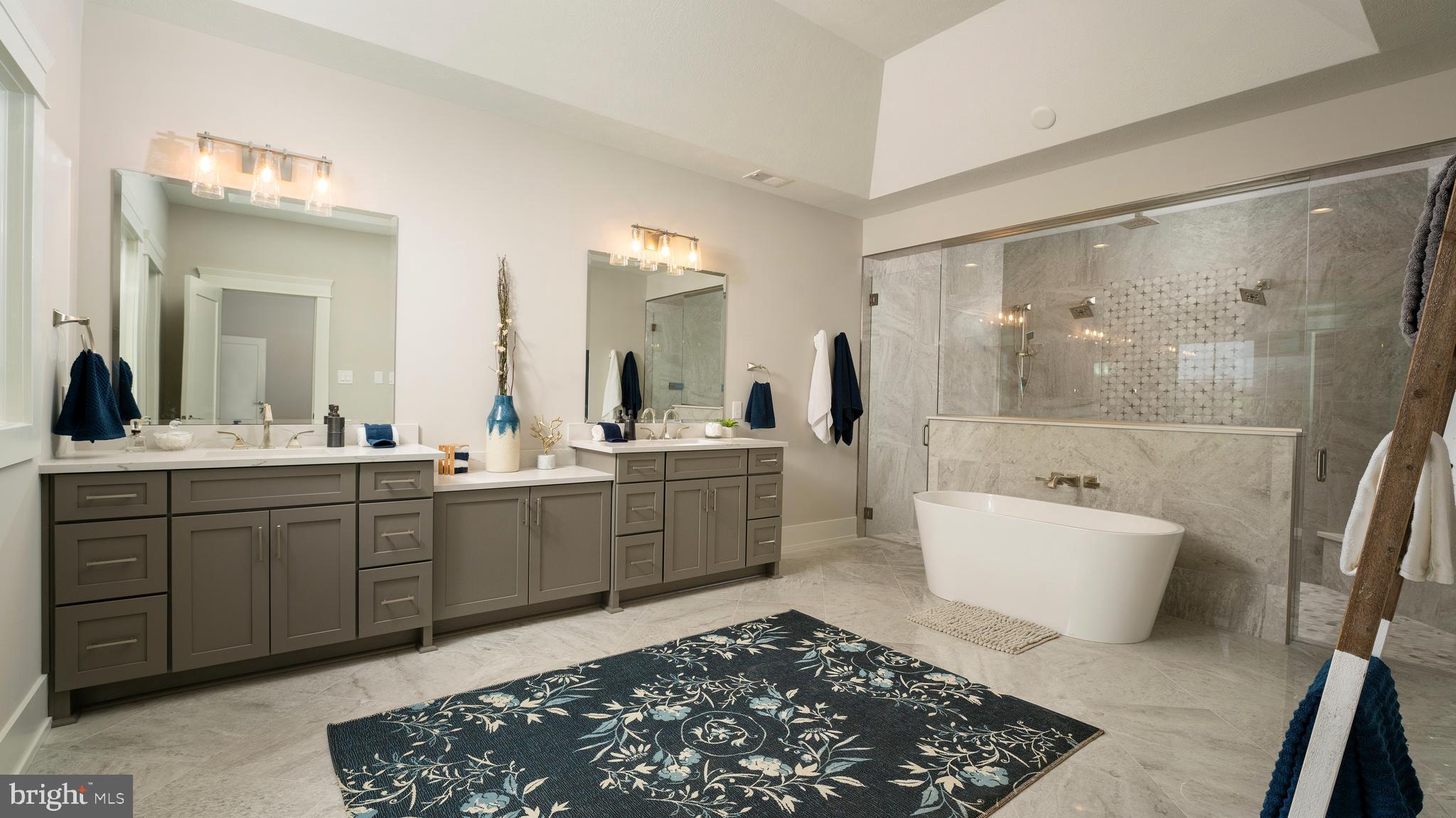 BRIARWOOD - Residential