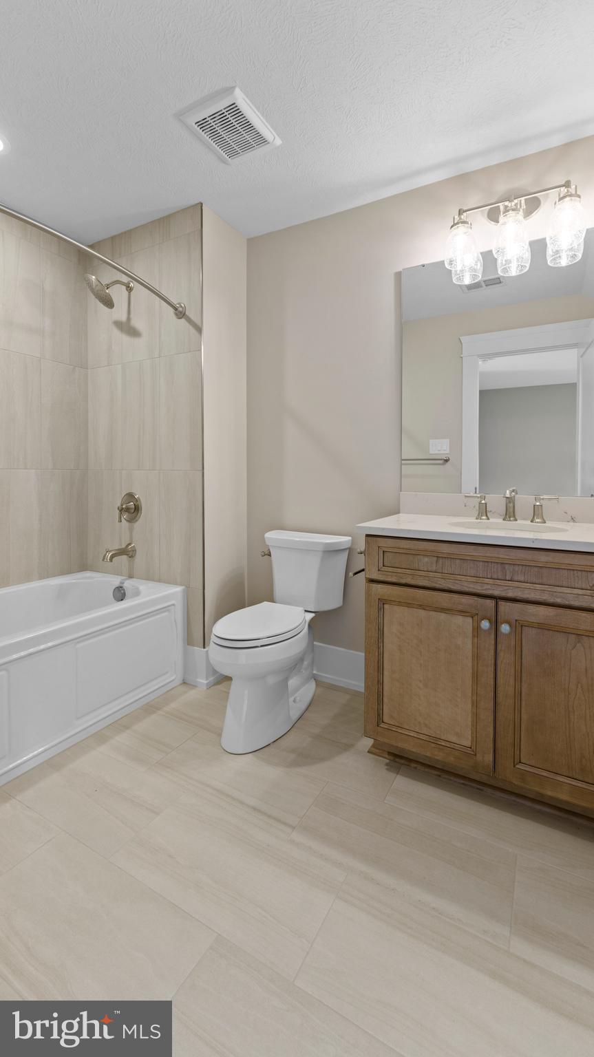 BRIARWOOD - Residential