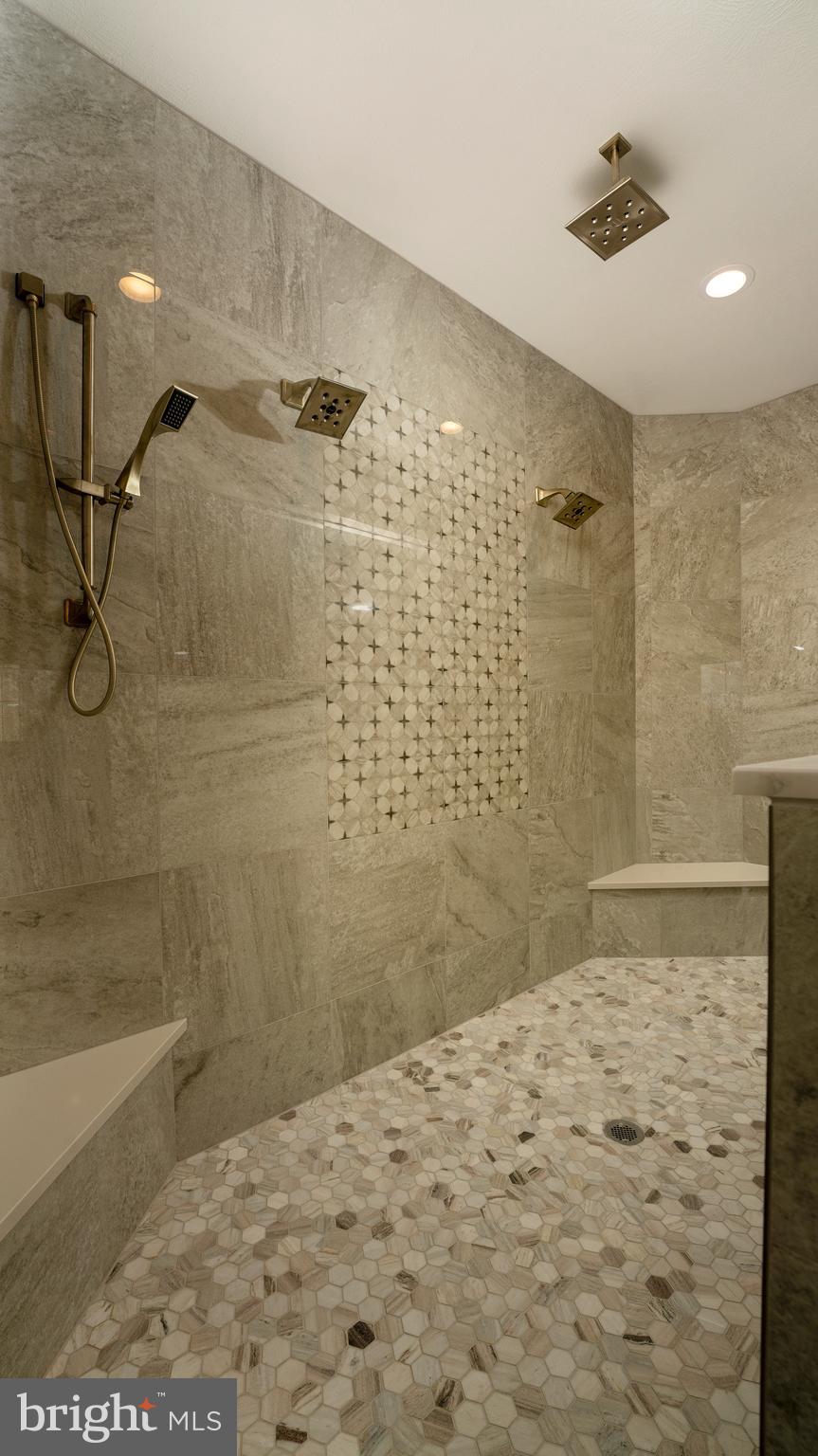 BRIARWOOD - Residential