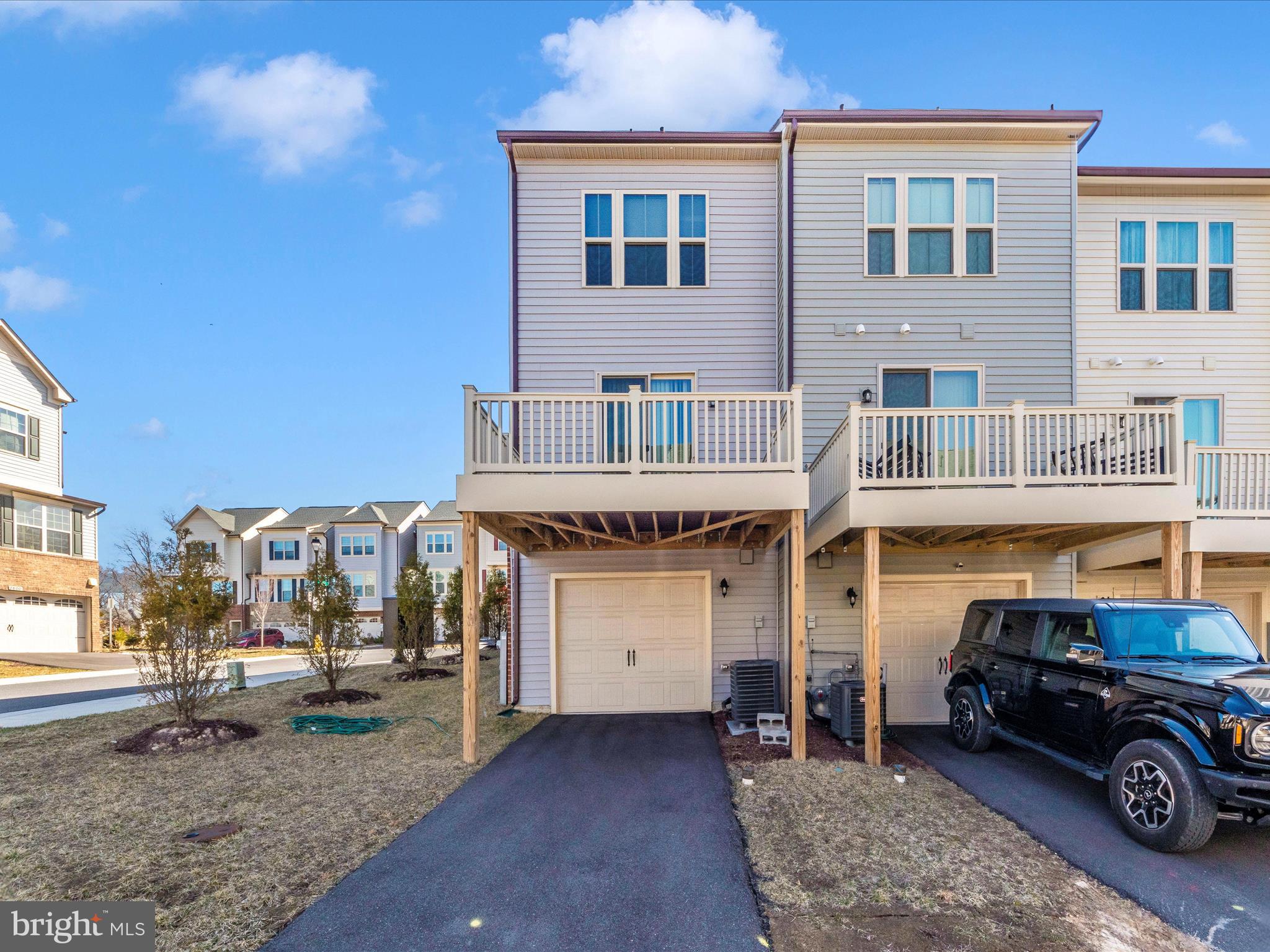 PARKSIDE - Residential