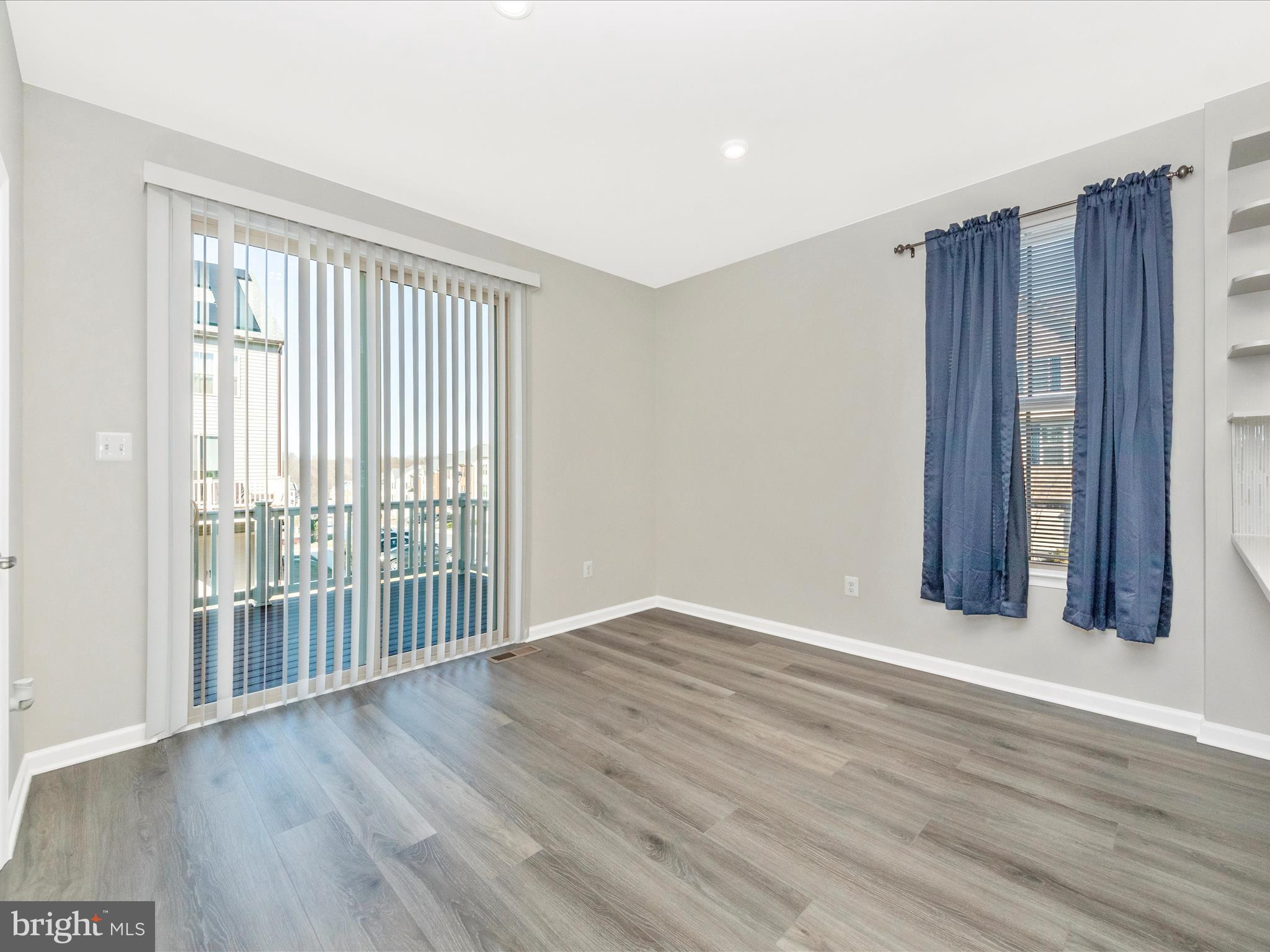 PARKSIDE - Residential