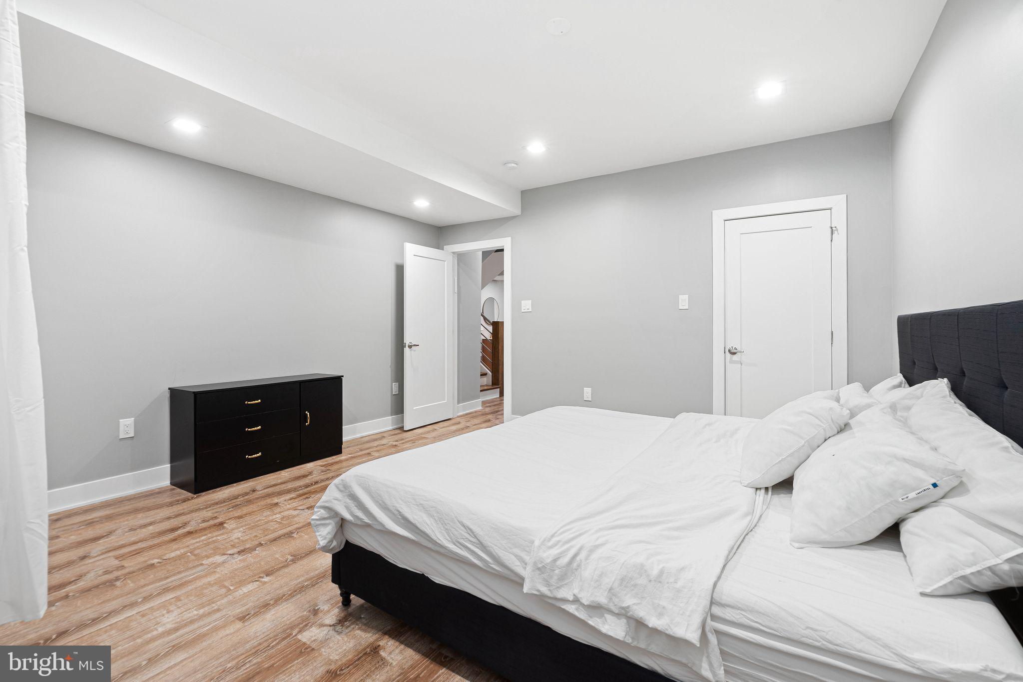 BUSTLETON - Residential Lease