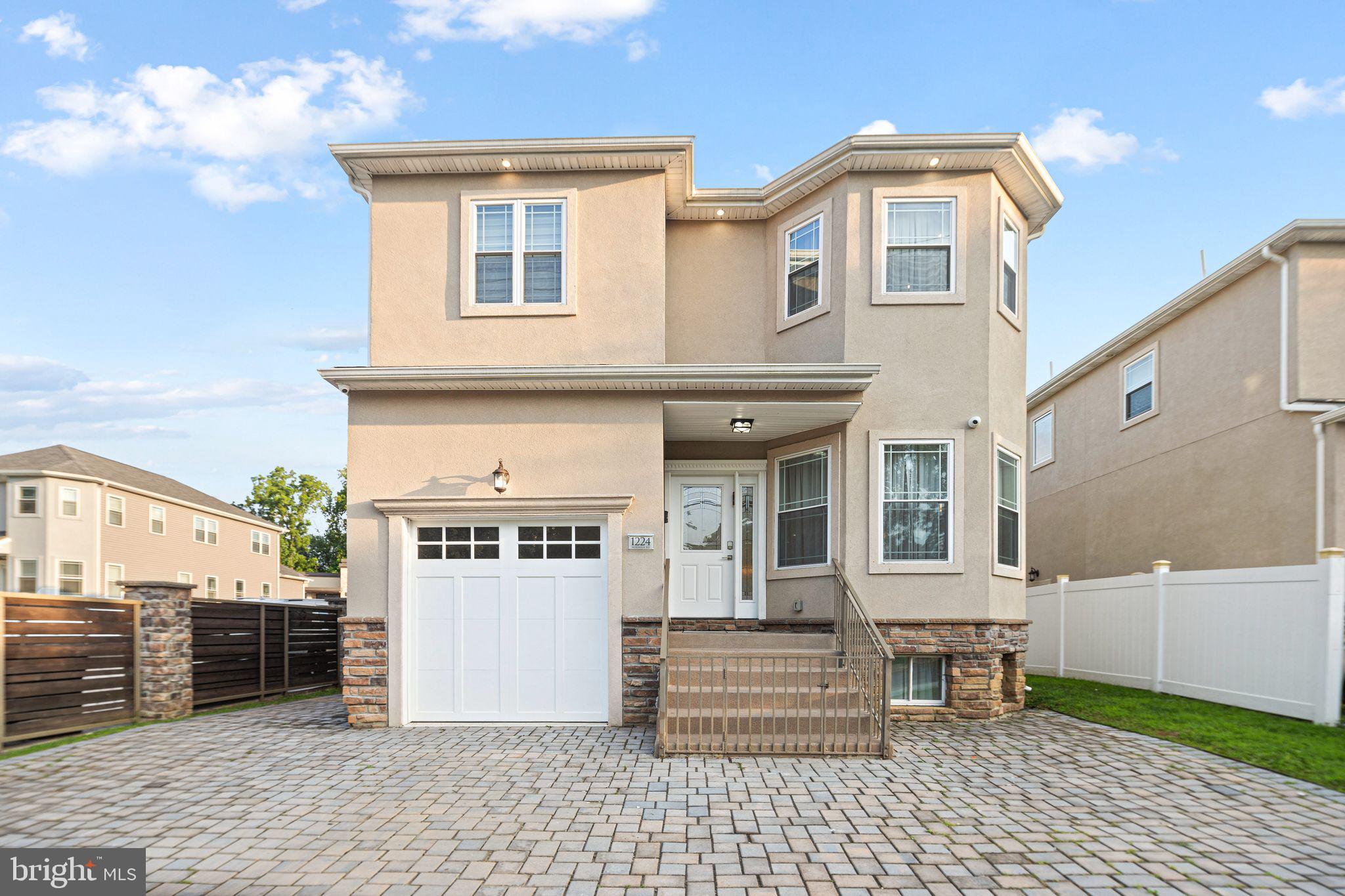 BUSTLETON - Residential Lease