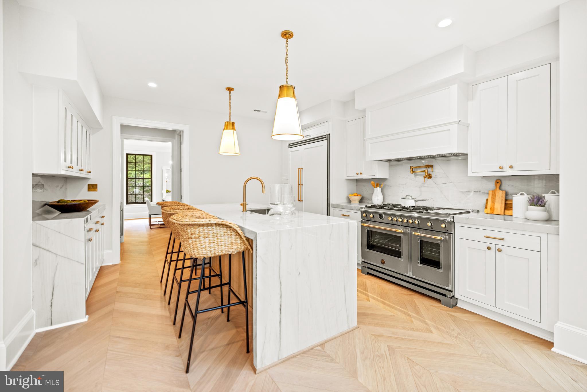 SPRING VALLEY - Residential