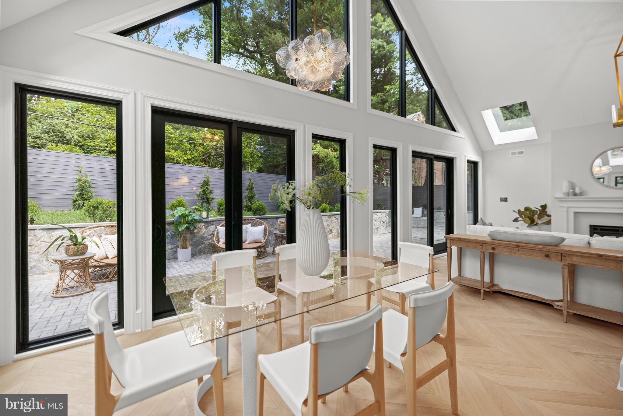 SPRING VALLEY - Residential