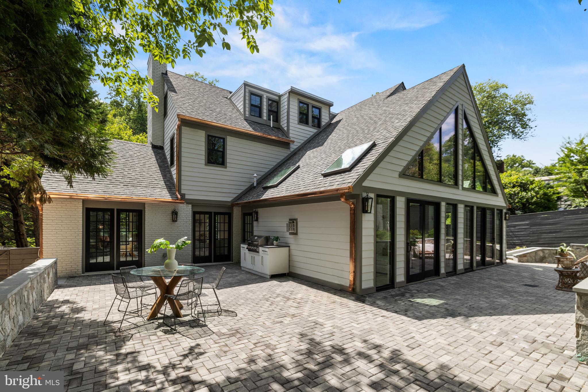 SPRING VALLEY - Residential