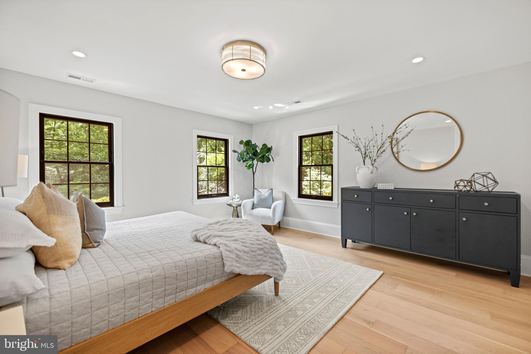 SPRING VALLEY - Residential