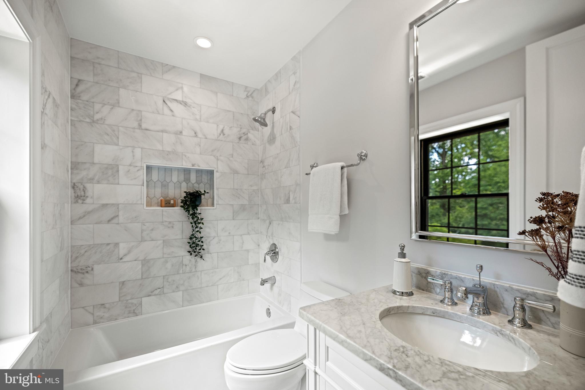 SPRING VALLEY - Residential