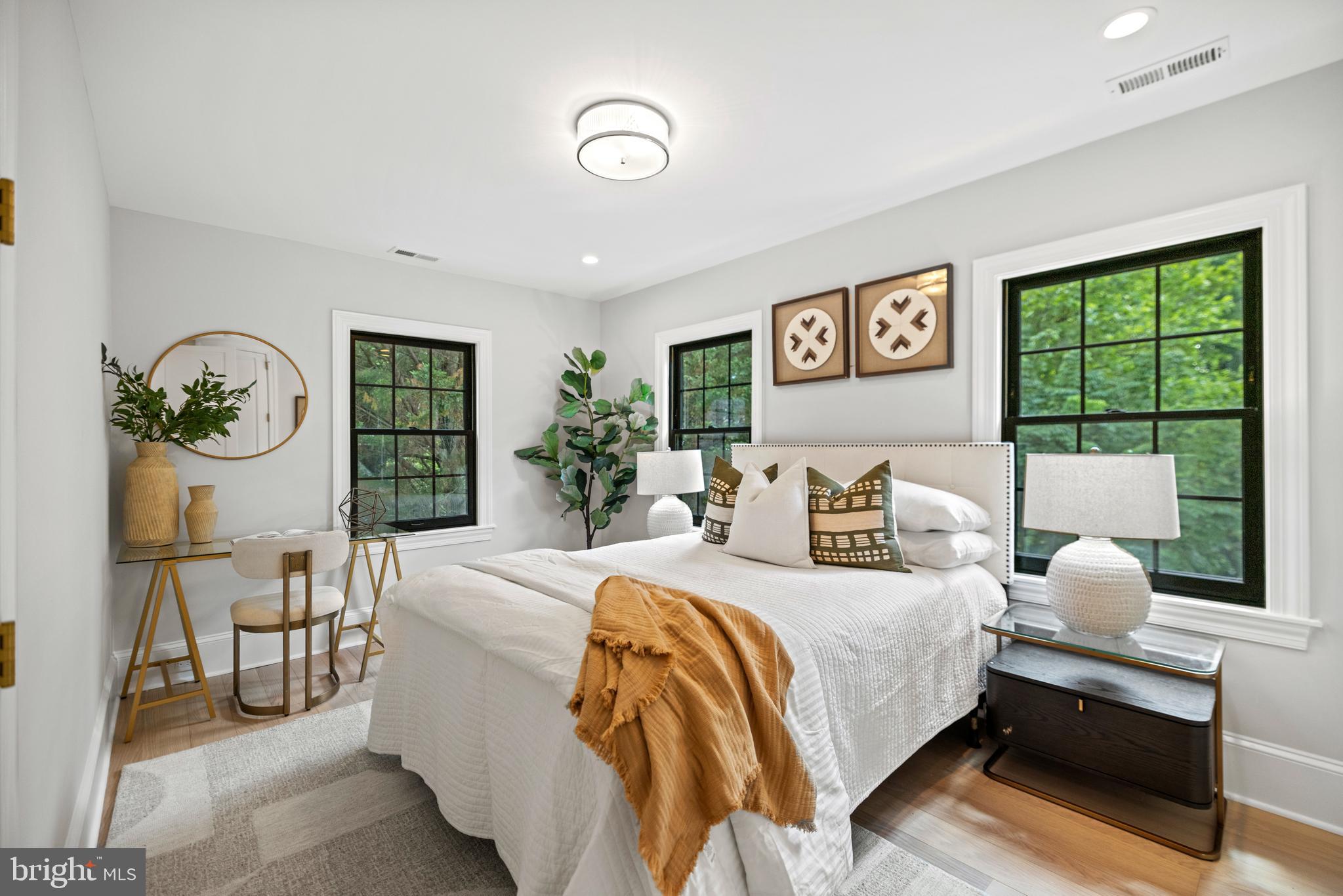SPRING VALLEY - Residential