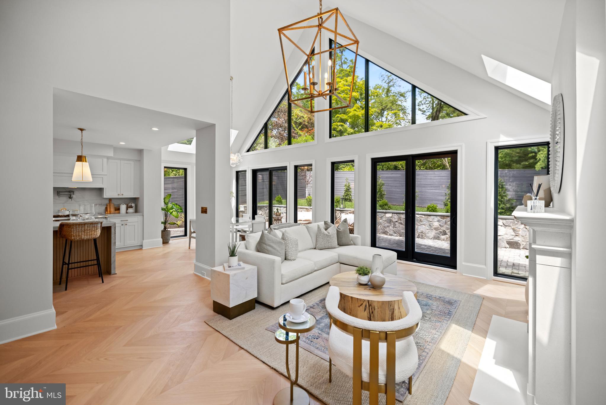 SPRING VALLEY - Residential