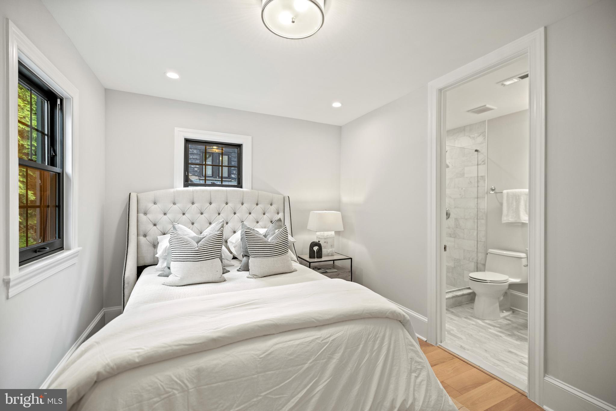 SPRING VALLEY - Residential