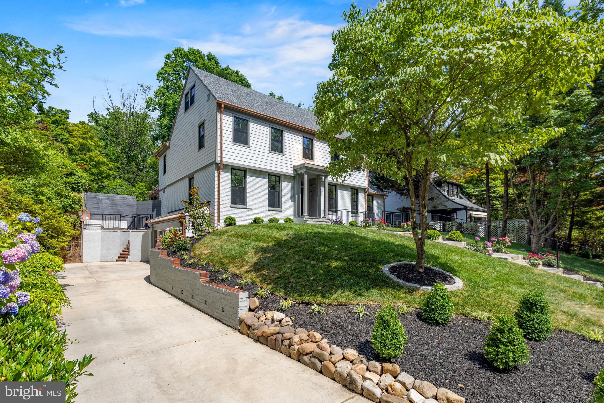 SPRING VALLEY - Residential