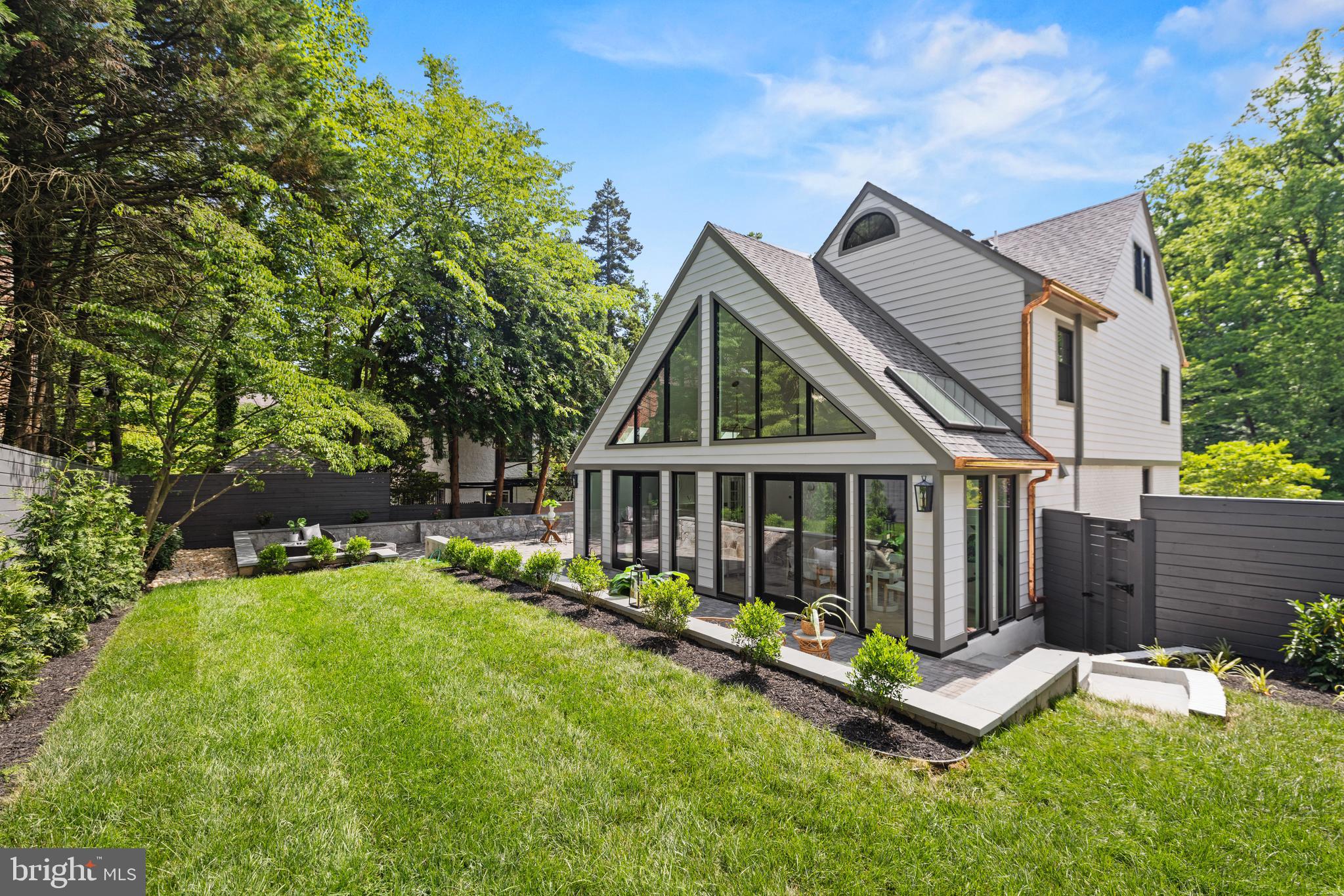 SPRING VALLEY - Residential