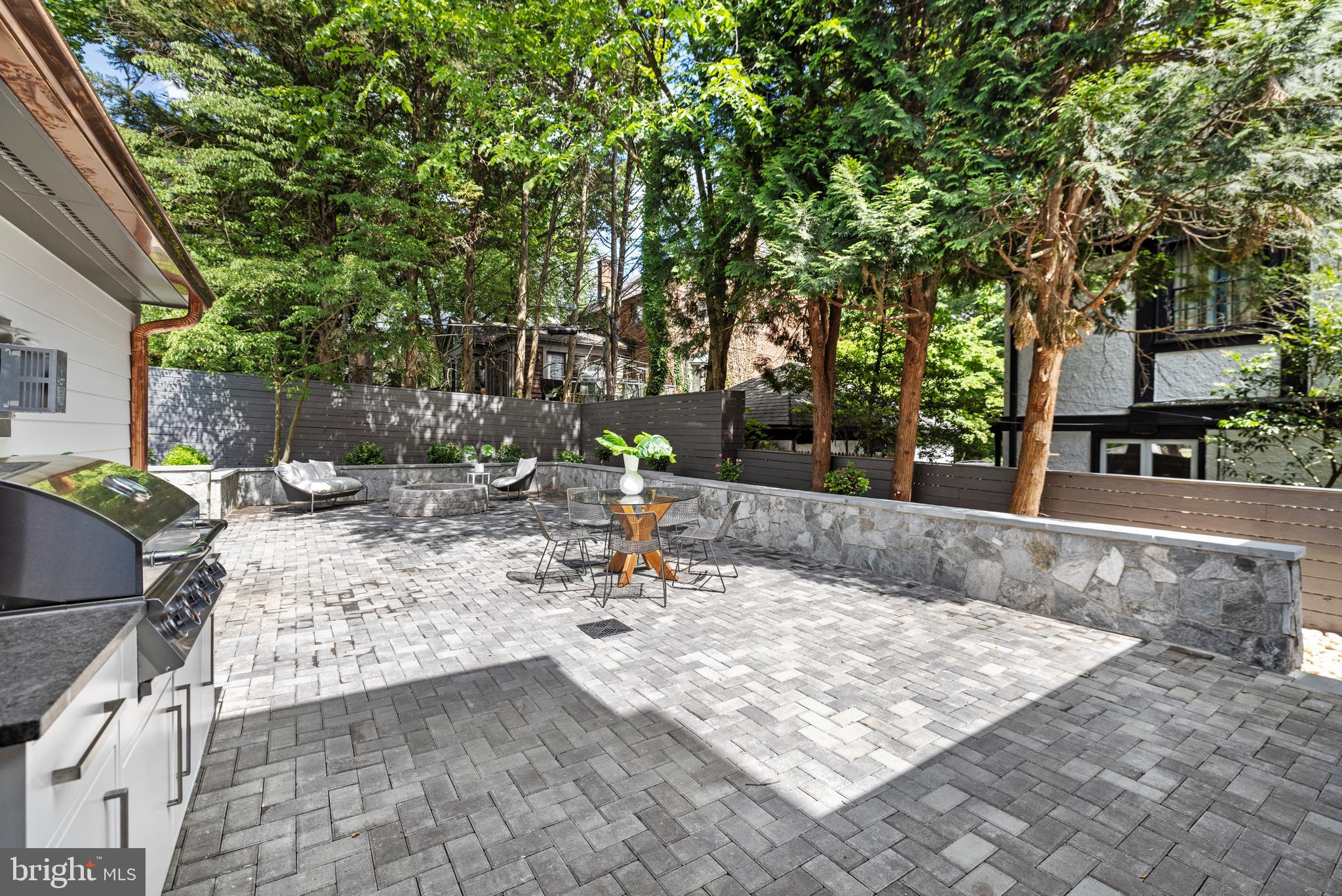 SPRING VALLEY - Residential