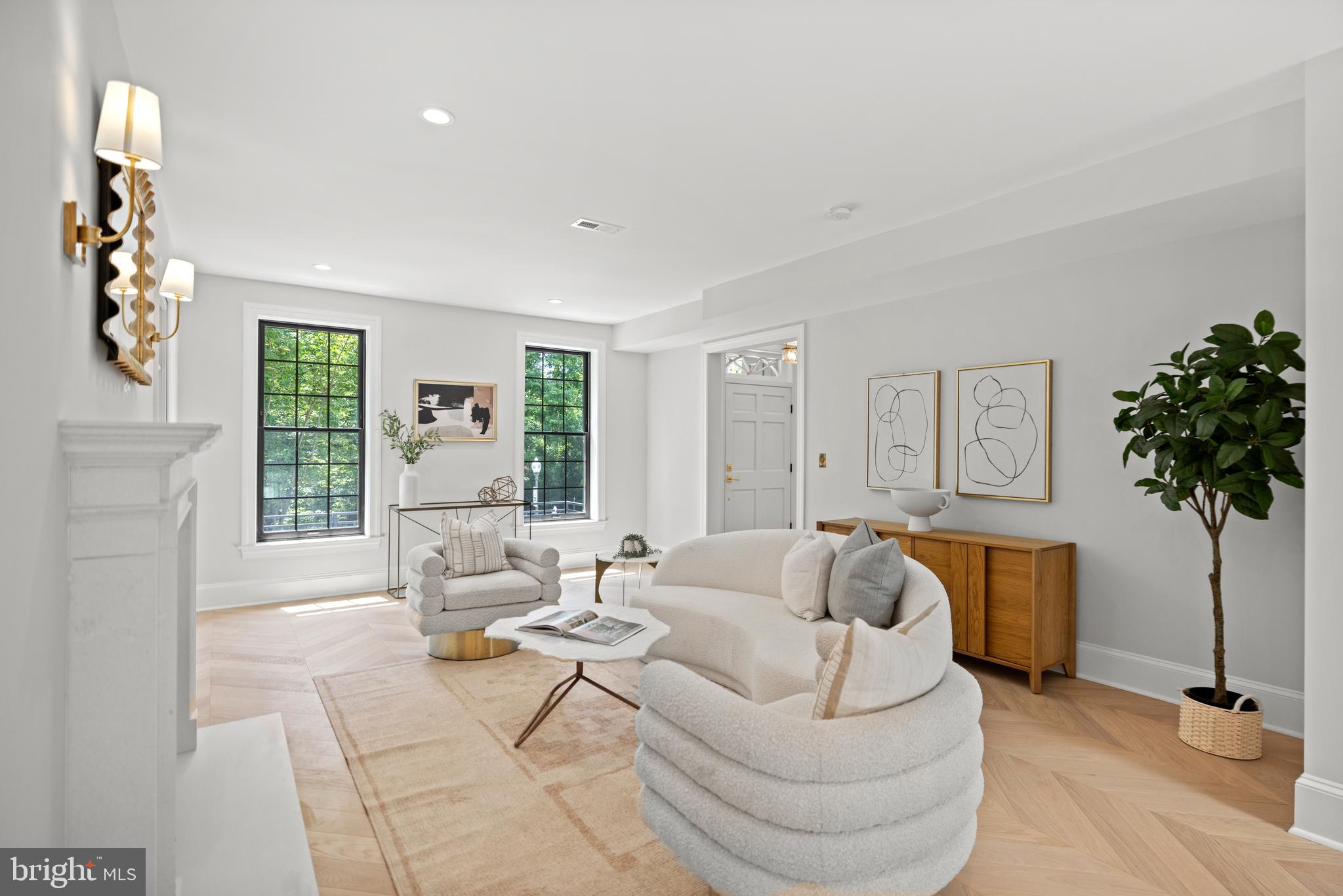 SPRING VALLEY - Residential
