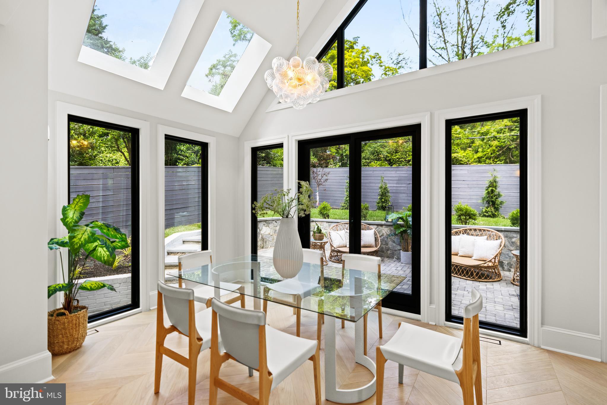 SPRING VALLEY - Residential