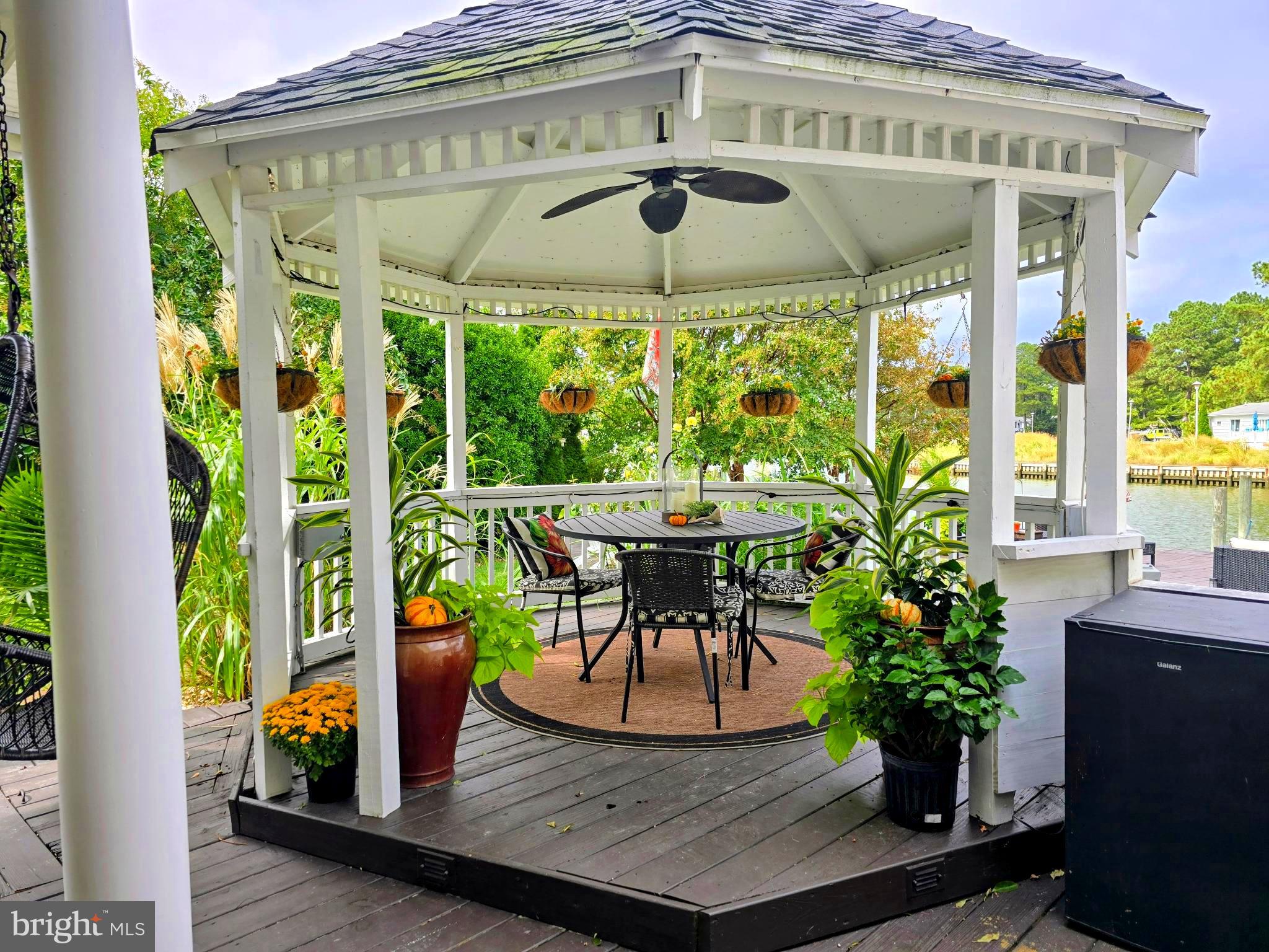 26809 SUNSET STRIP