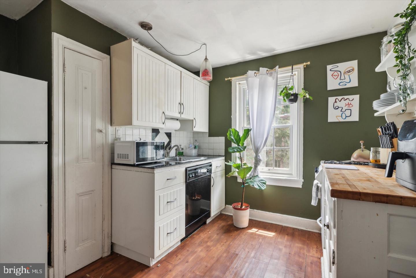 TULPEHOCKEN STATION - Residential Lease