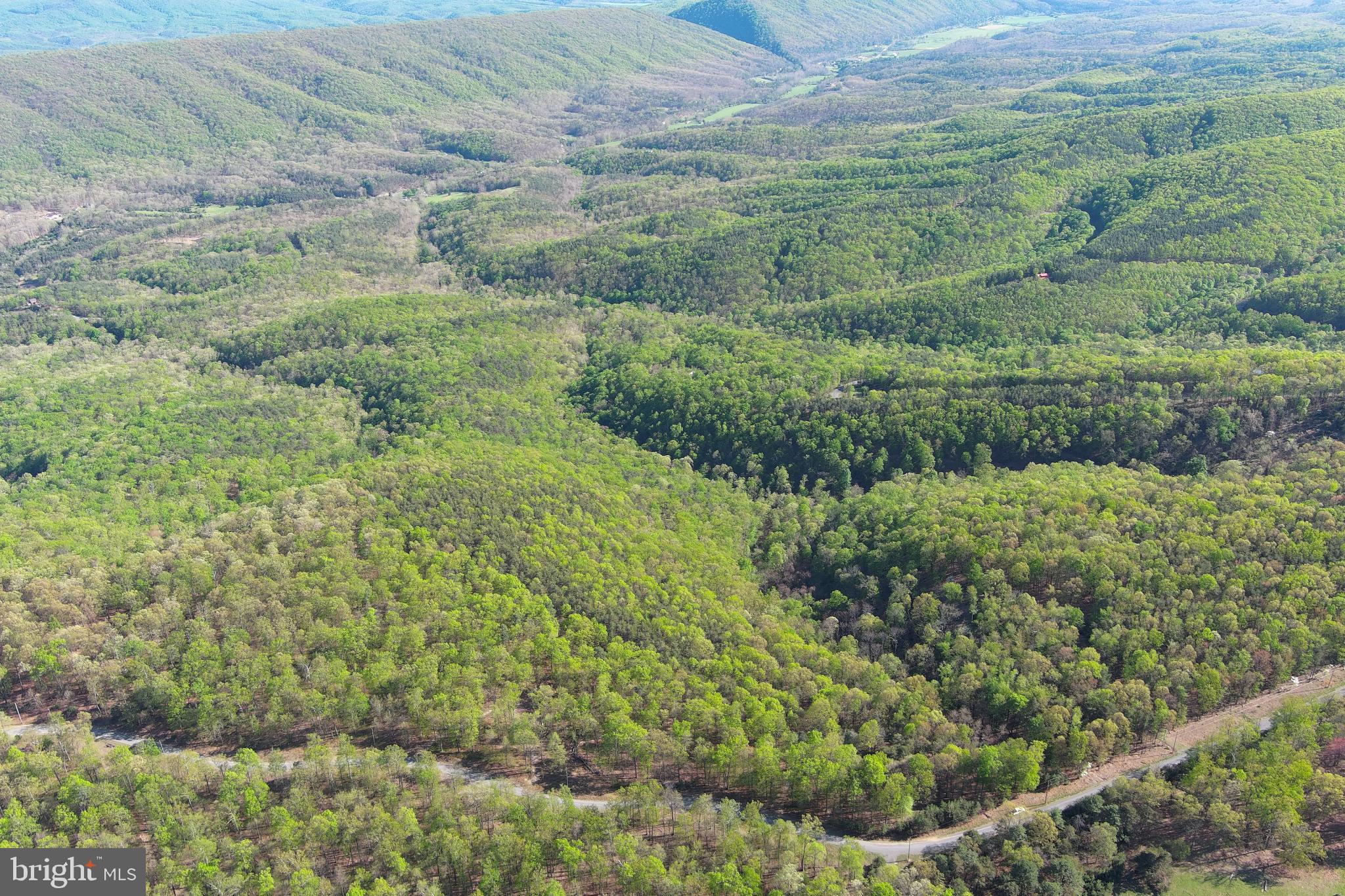 BLUFFS ON THE POTOMAC - Land