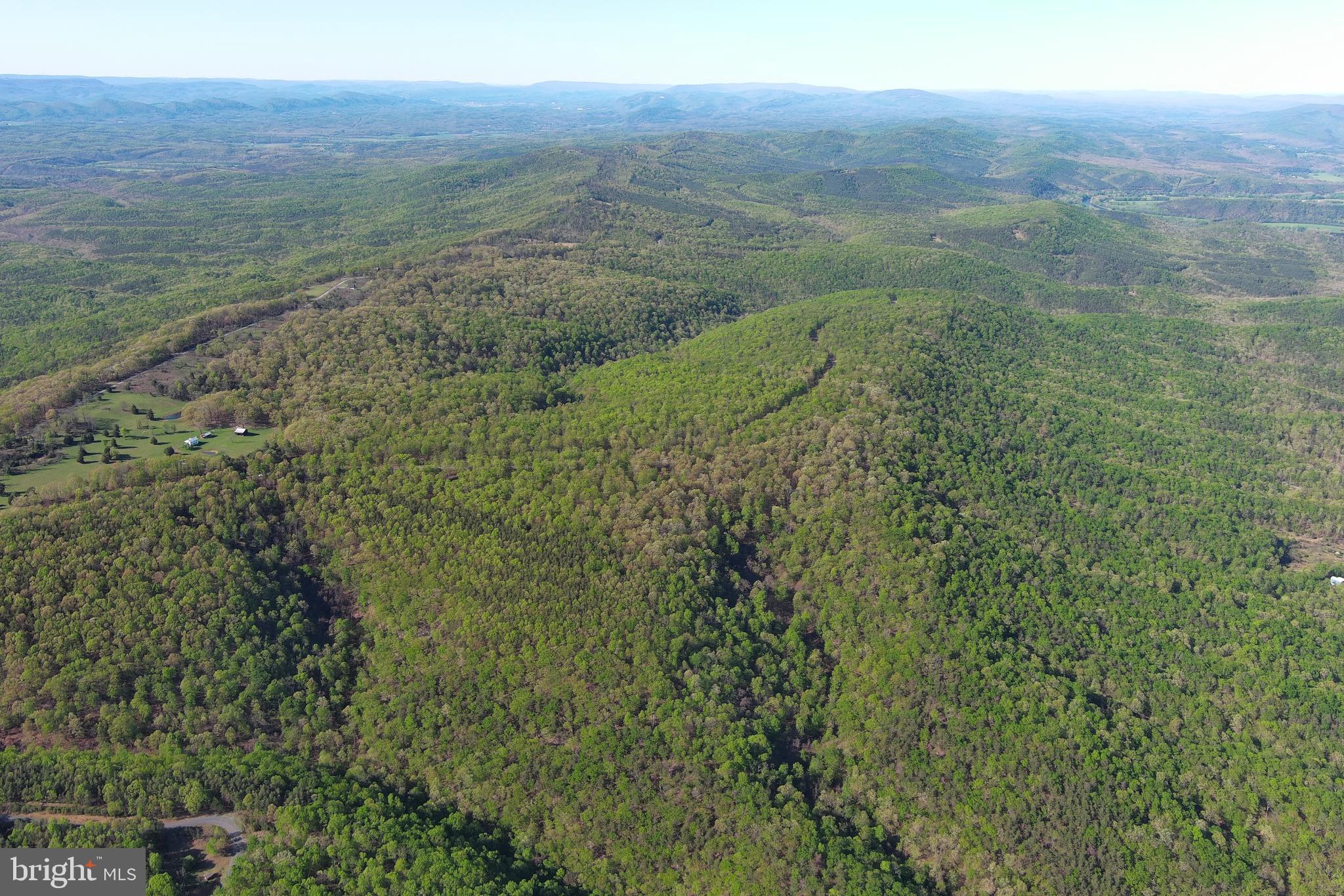 BLUFFS ON THE POTOMAC - Land