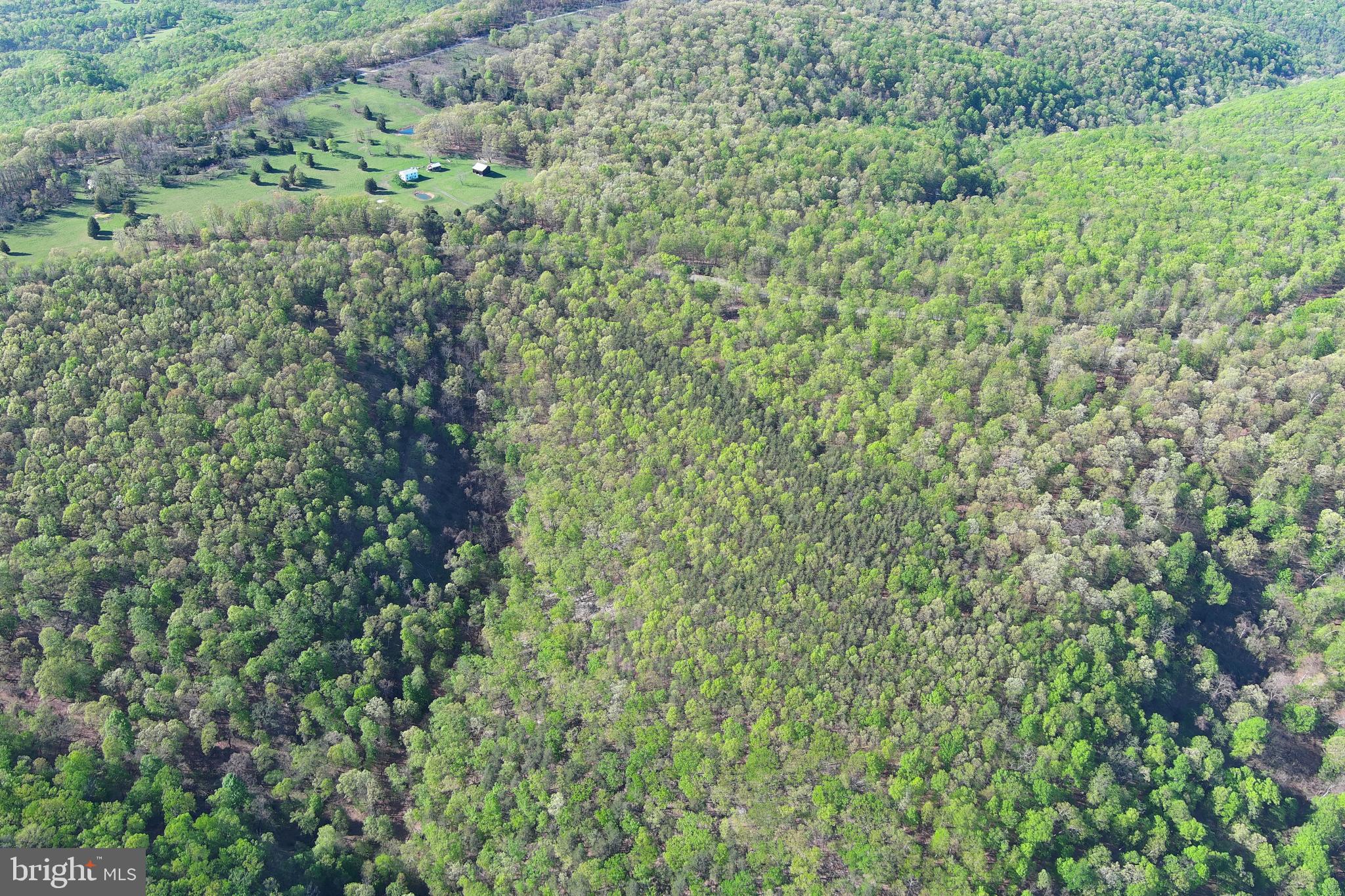 BLUFFS ON THE POTOMAC - Land
